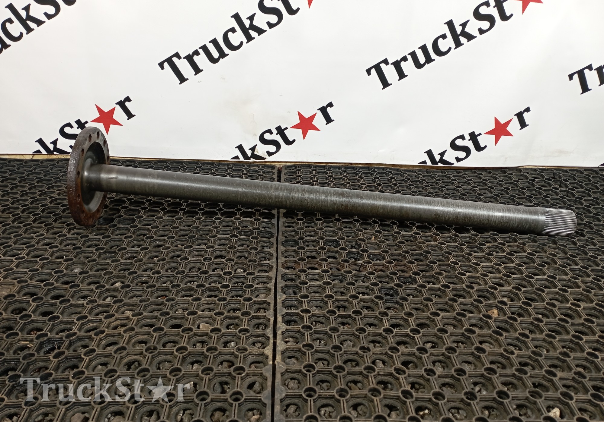 7420836838 Полуось без блокировки для Volvo FM