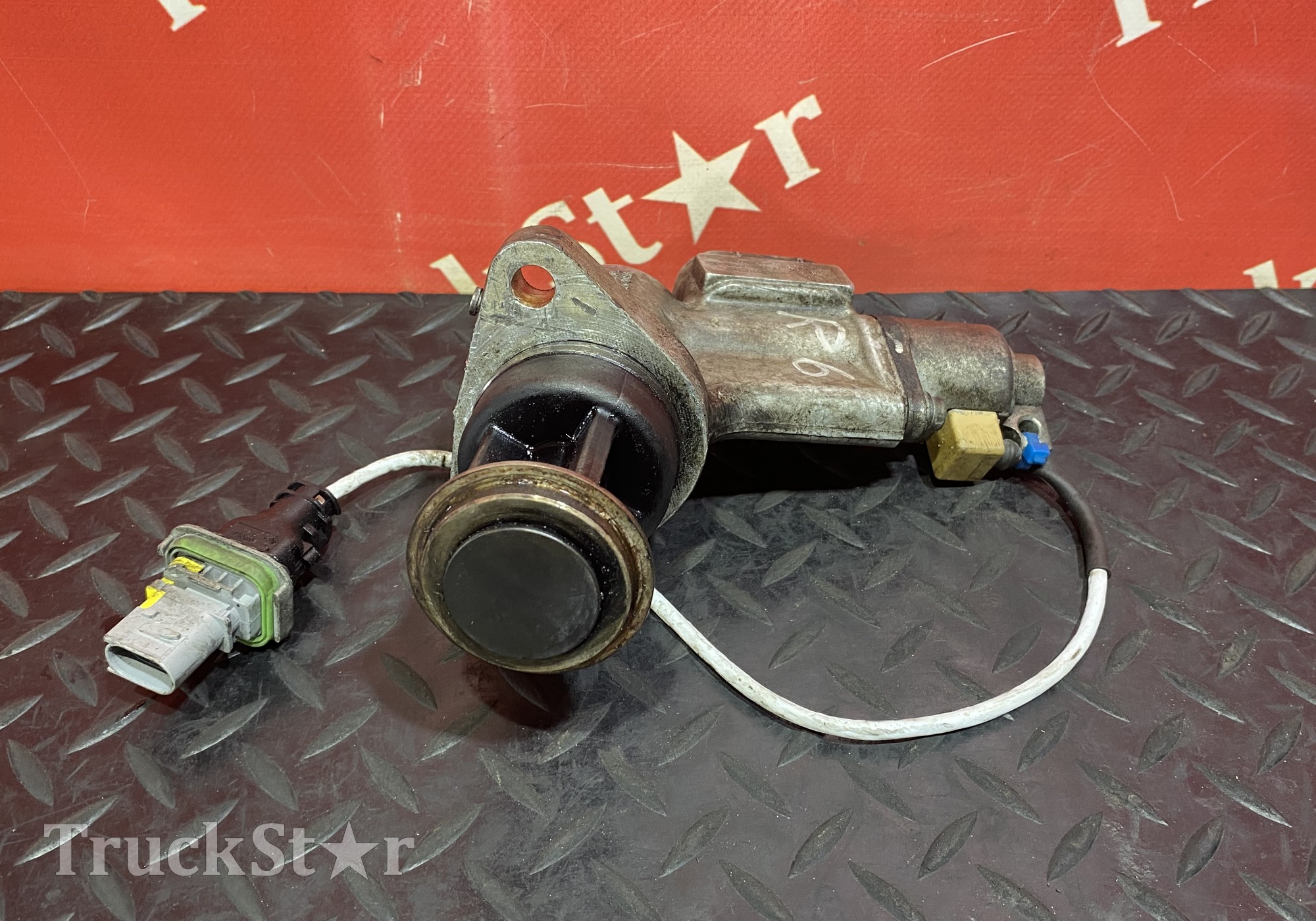 7422574810 Клапан EGR для Renault