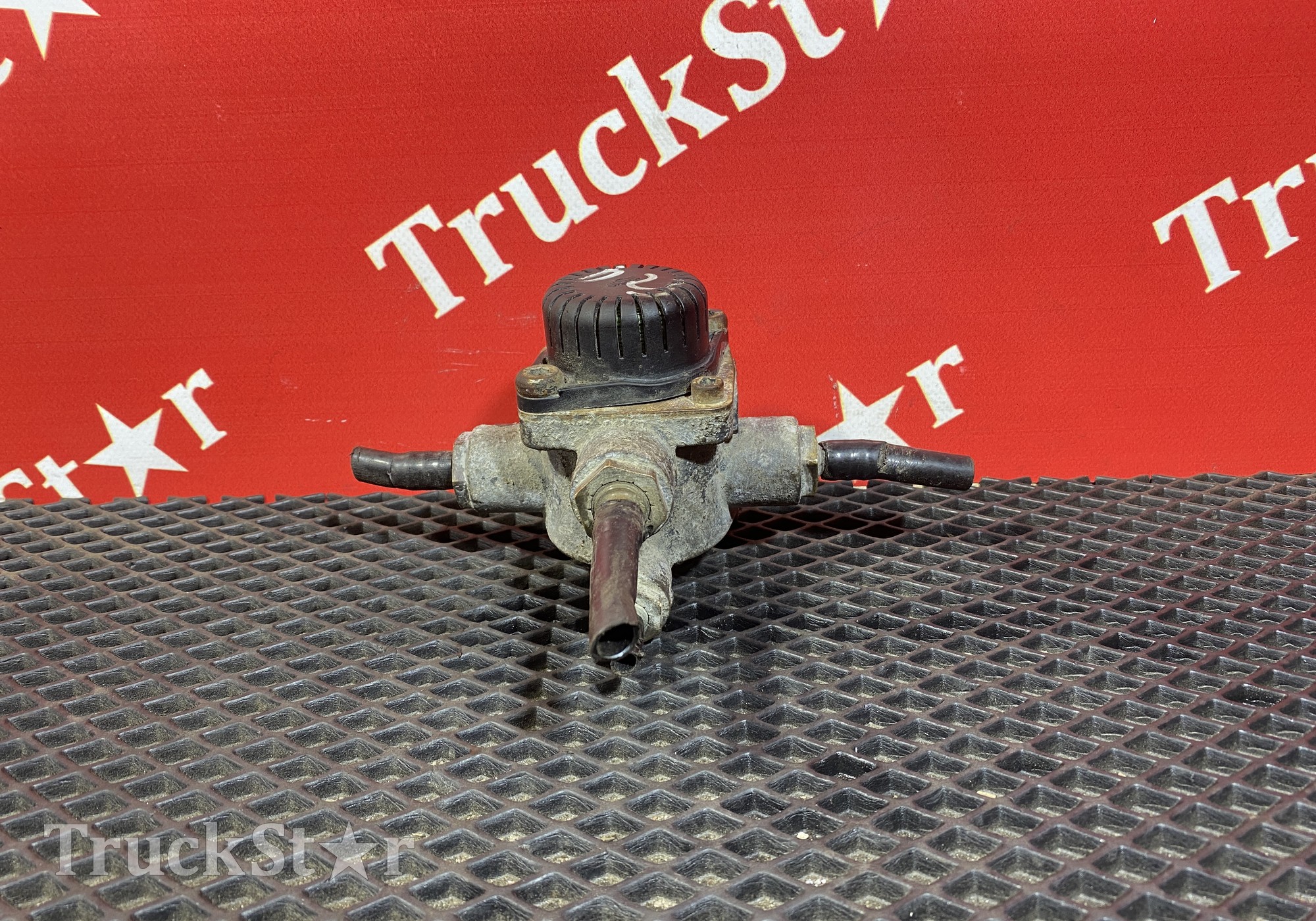 9730060030 Клапан ускорительный для Daf XF105