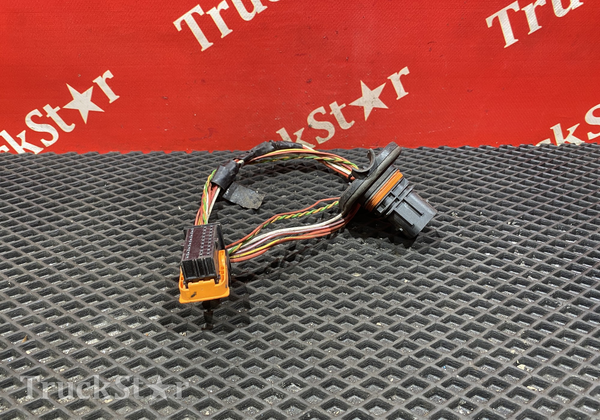 7421844904 Проводка двери левой 2017г для Renault T (с 2013)