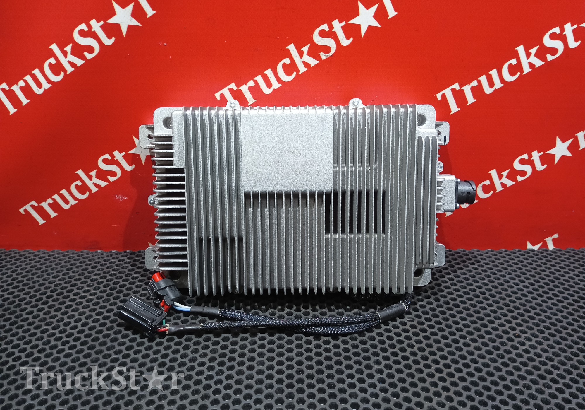 3738110C0300 Преобразователь напряжения 2024г для DongFeng GX DFH4180