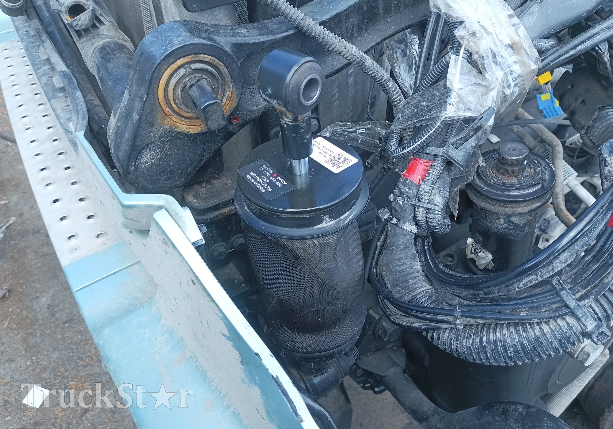 5001080C6208 Подушка кабины передняя 2024г для DongFeng GX DFH4180