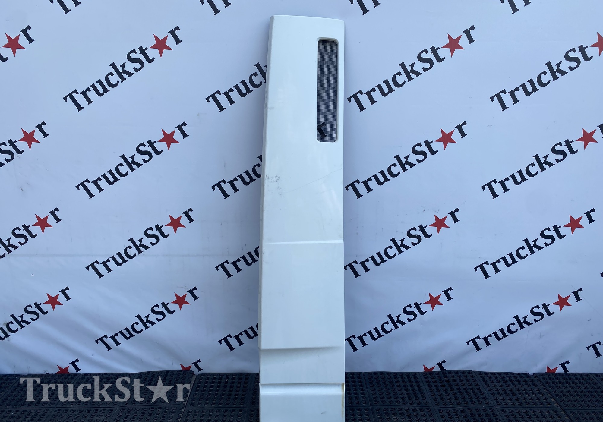 1740450 Спойлер кабины боковой правый для Daf XF105 (с 2005)