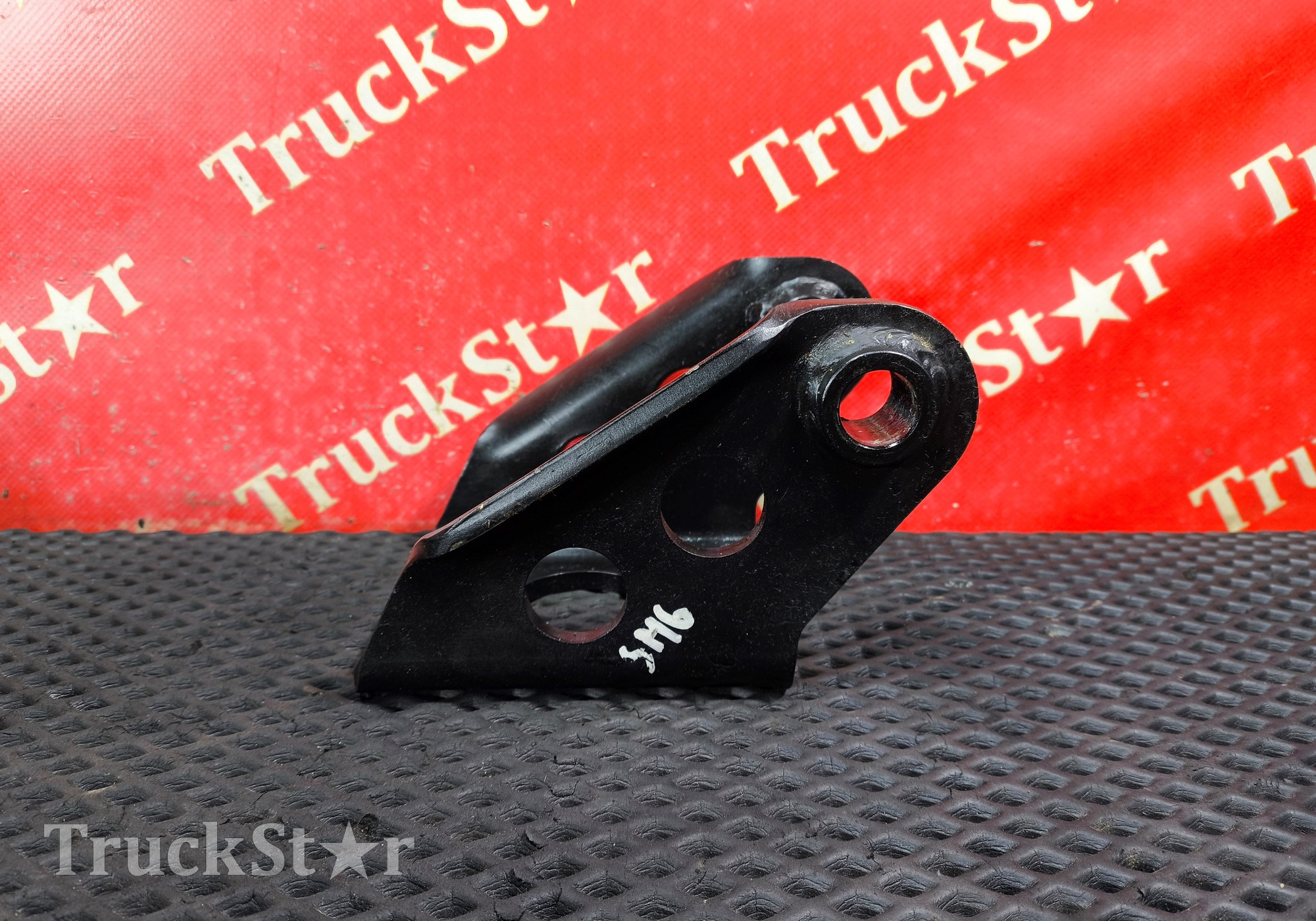 DZ9X259680062 Кронштейн амортизатора заднего 2023г для Shacman SX4188YY381