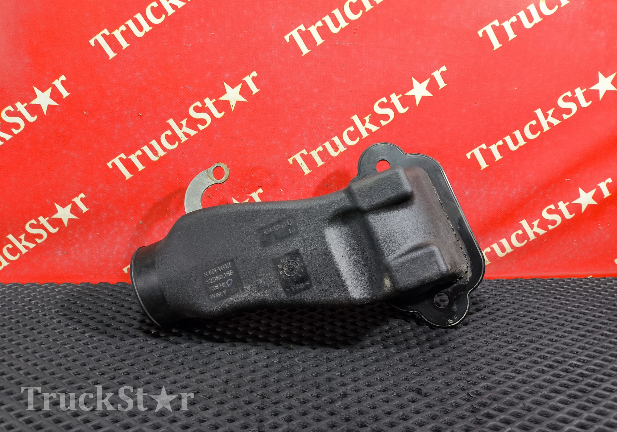 7482380358 Патрубок автономного отопителя 2016г для Renault T (с 2013)
