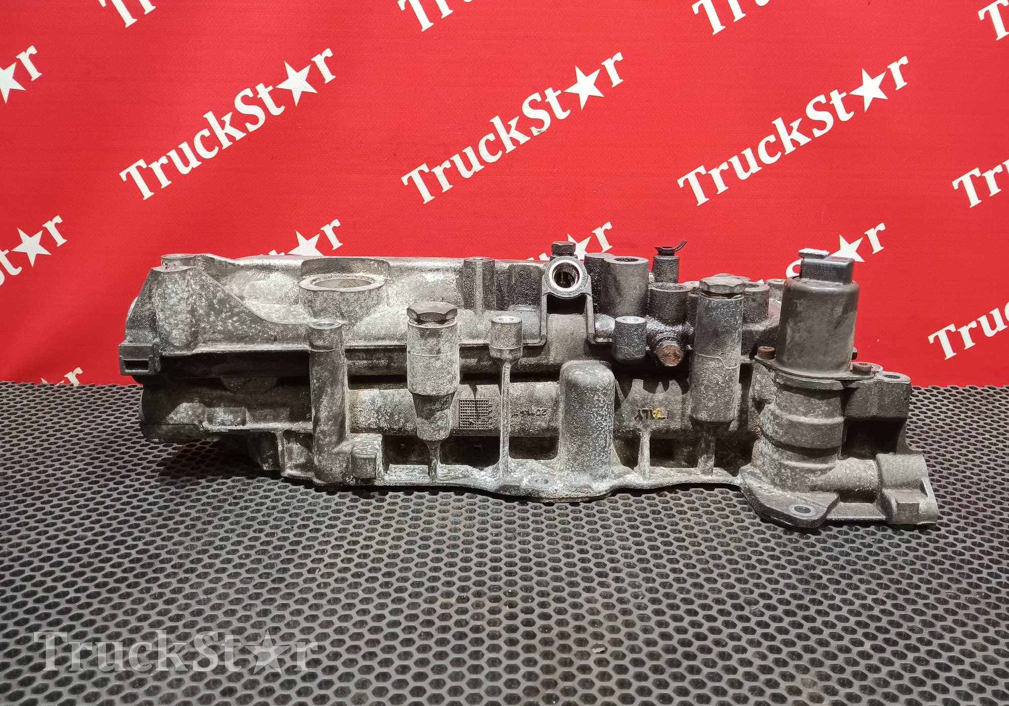 22093239 Корпус масляного фильтра 2020г для Volvo FH