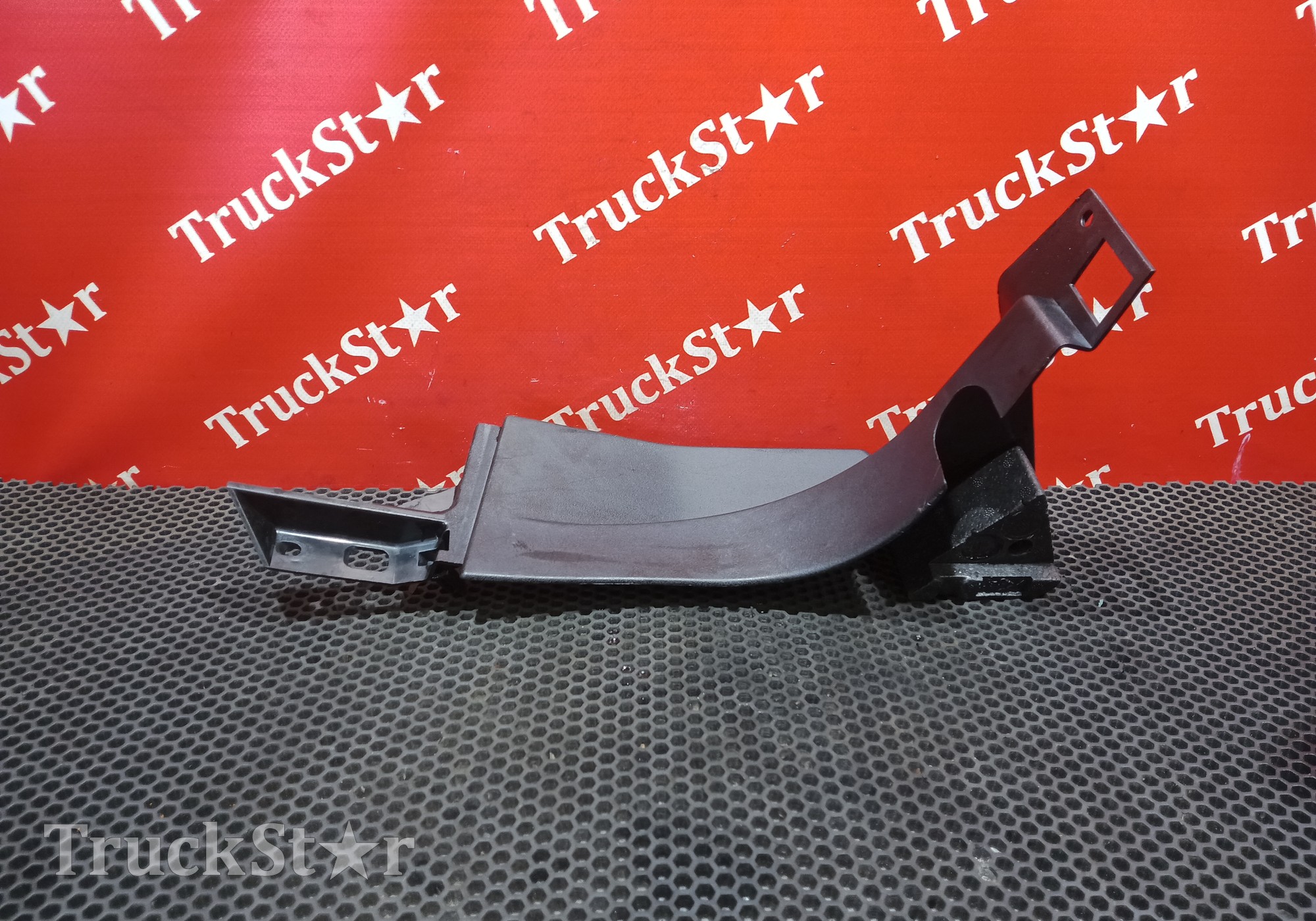 7482555713 Накладка порога правого 2016г. для Renault T (с 2013)
