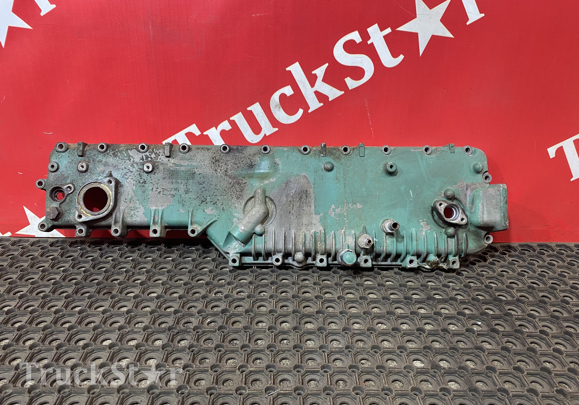 21423744 Крышка масляного радиатора для Volvo FM