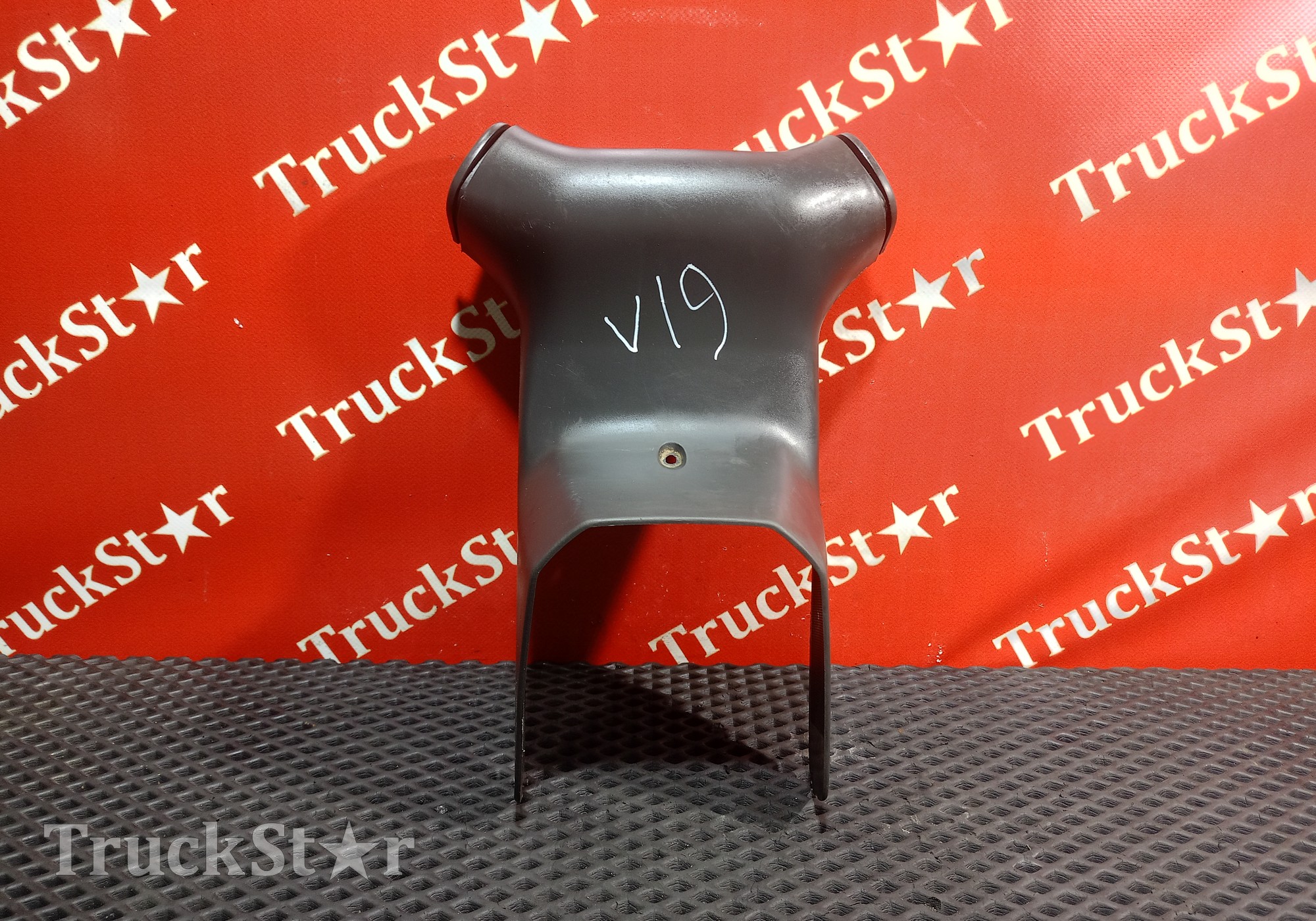 21079125 Кожух рулевой колонки для Volvo FH 4 (с 2012)