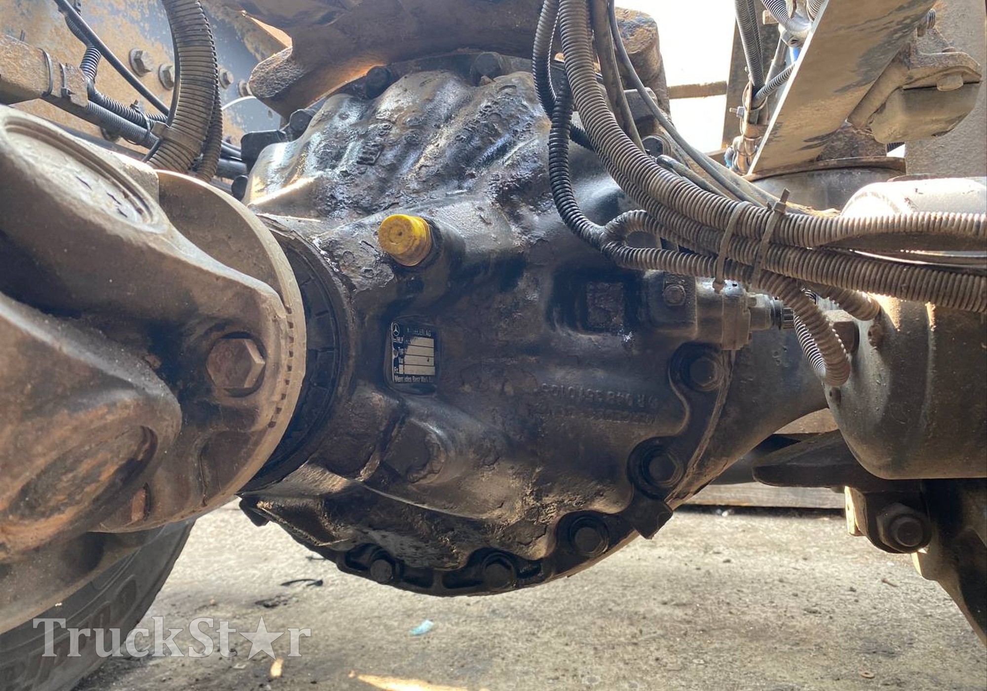004070530 Редуктор заднего моста R440P 24000S 3.077 2018г. для Mercedes-Benz Actros MP2 (с 2002 по 2008)