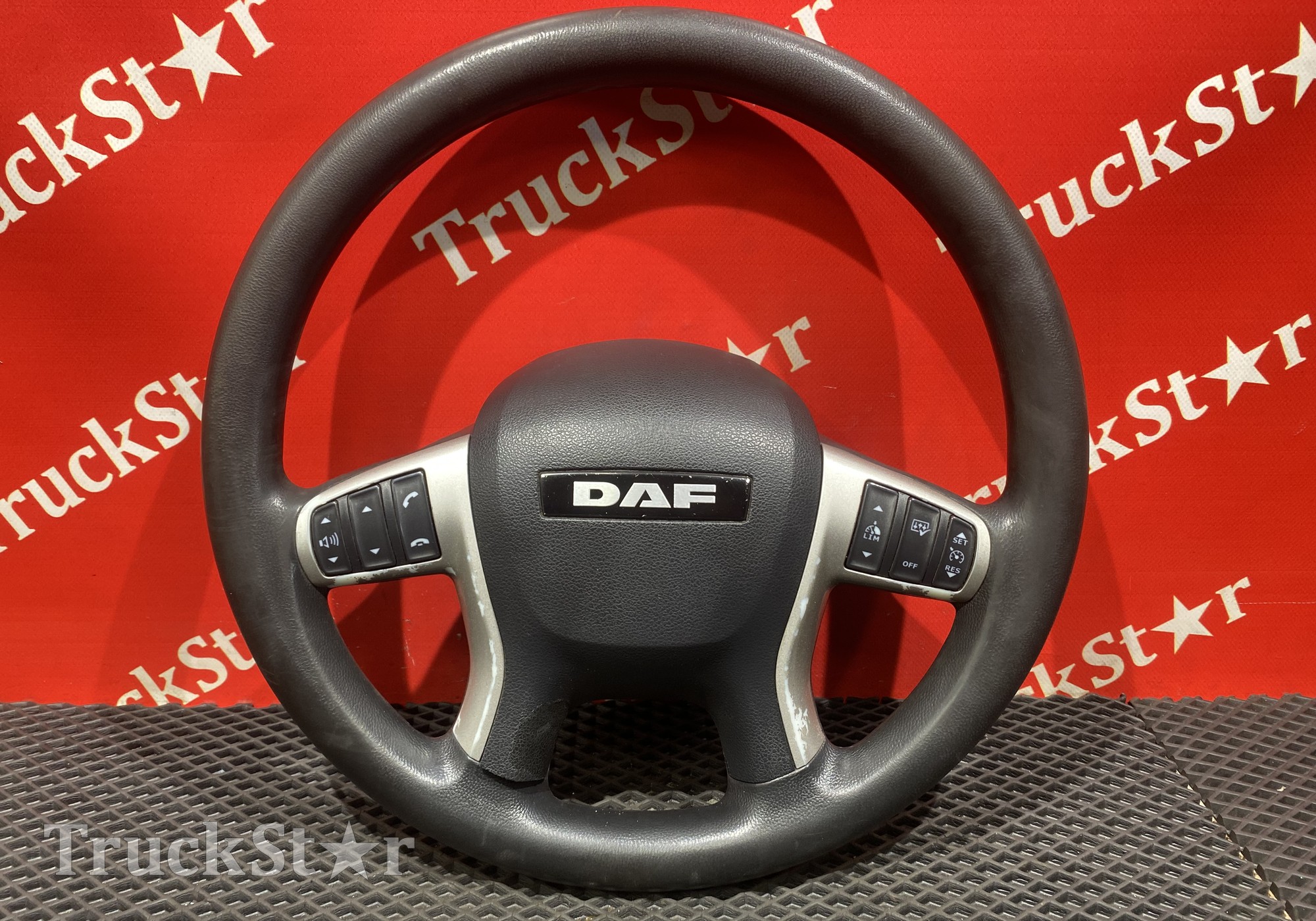2020866 Руль 2019г для Daf XF106 (с 2012)
