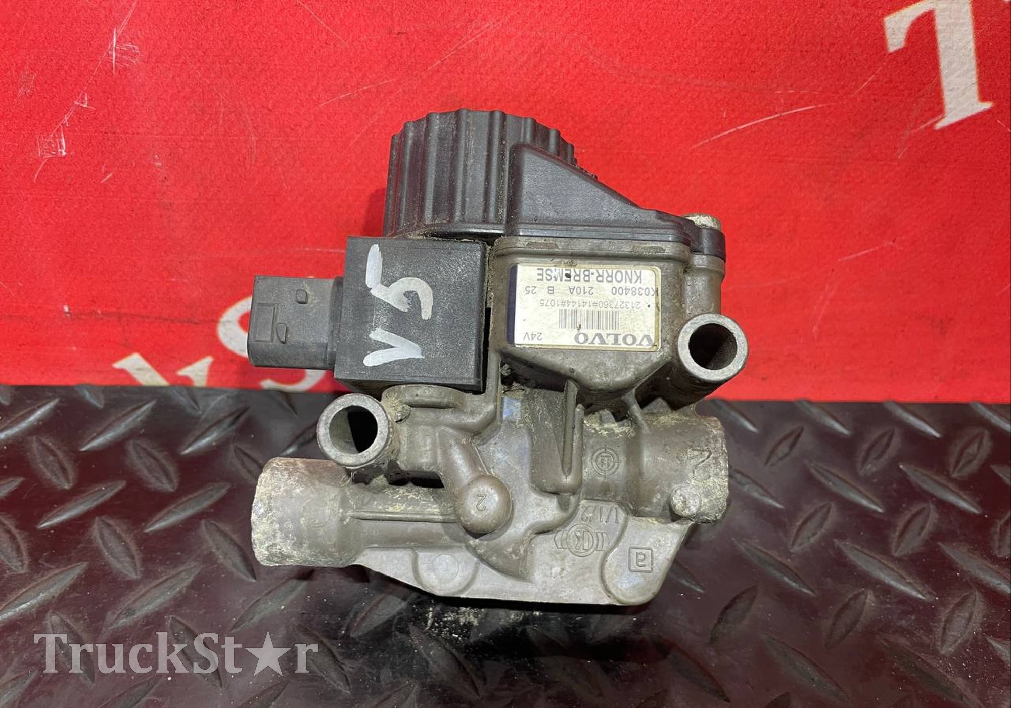 21327360 Кран ABS для Volvo FM