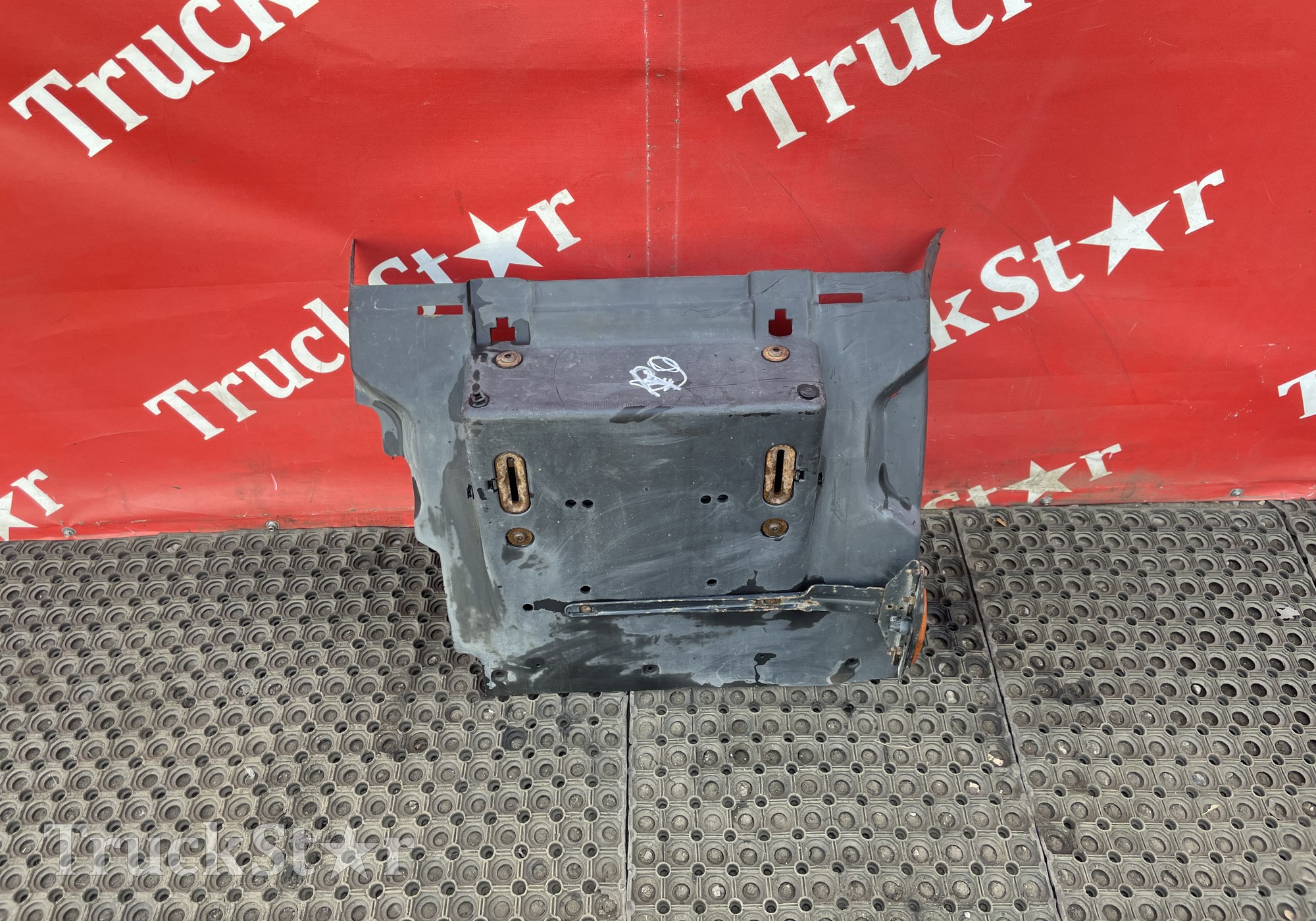 7422087703 Крыло заднее передняя часть левое для Volvo FM
