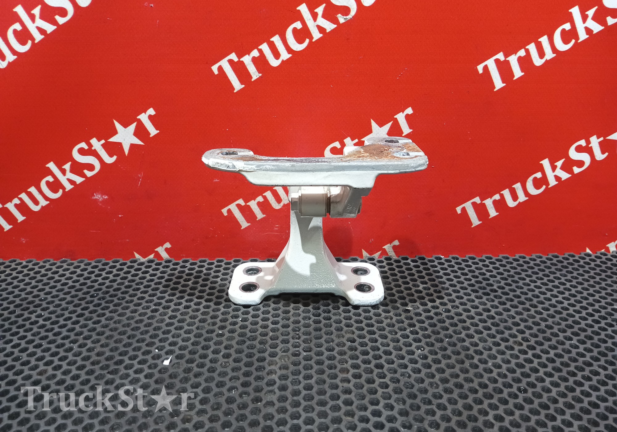 6101204C6100 Петля двери правой 2023 год. для DongFeng GX DFH4180