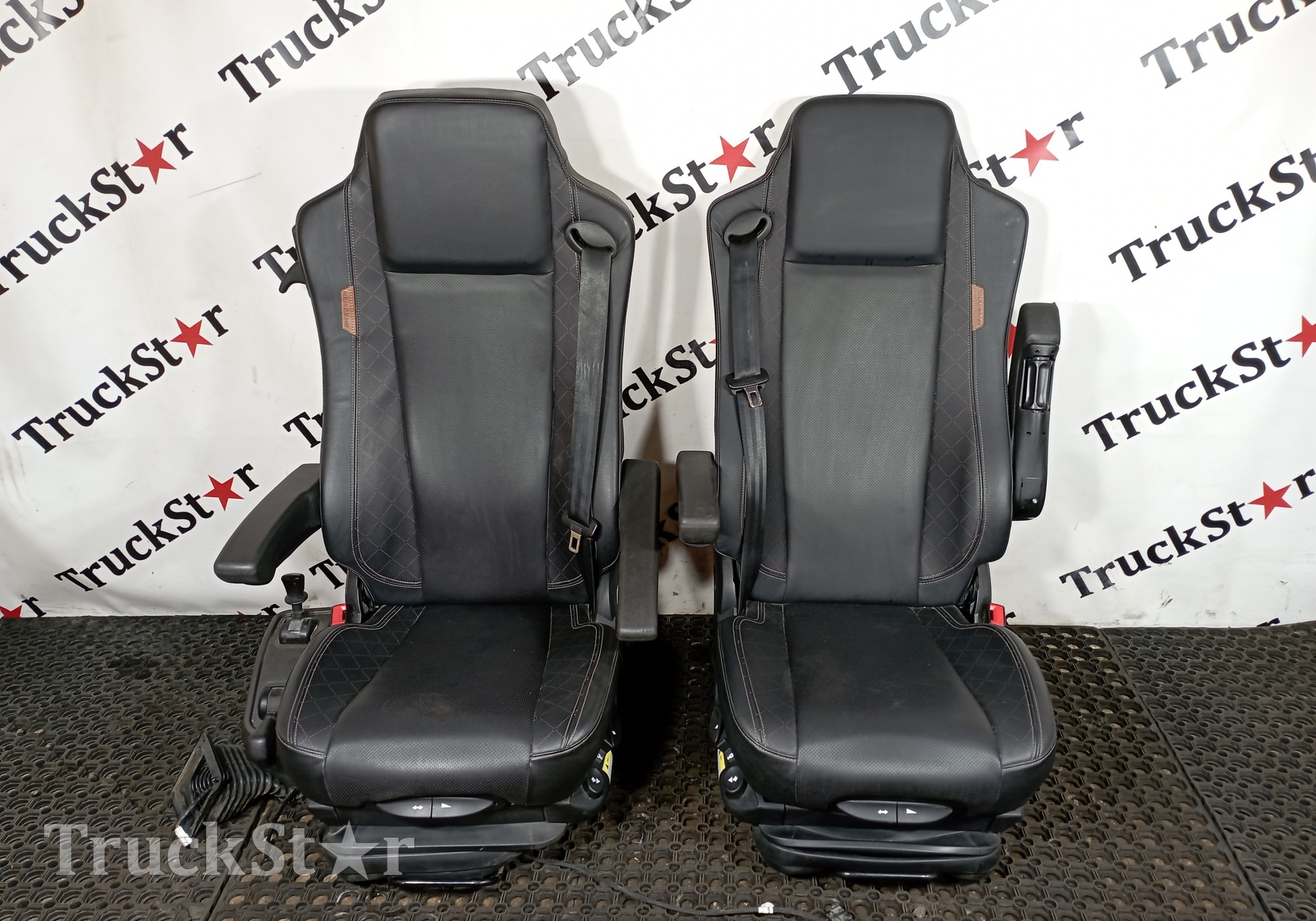 DZ16251510300 Комплект сидений пневматических 2023г для Shacman X6000