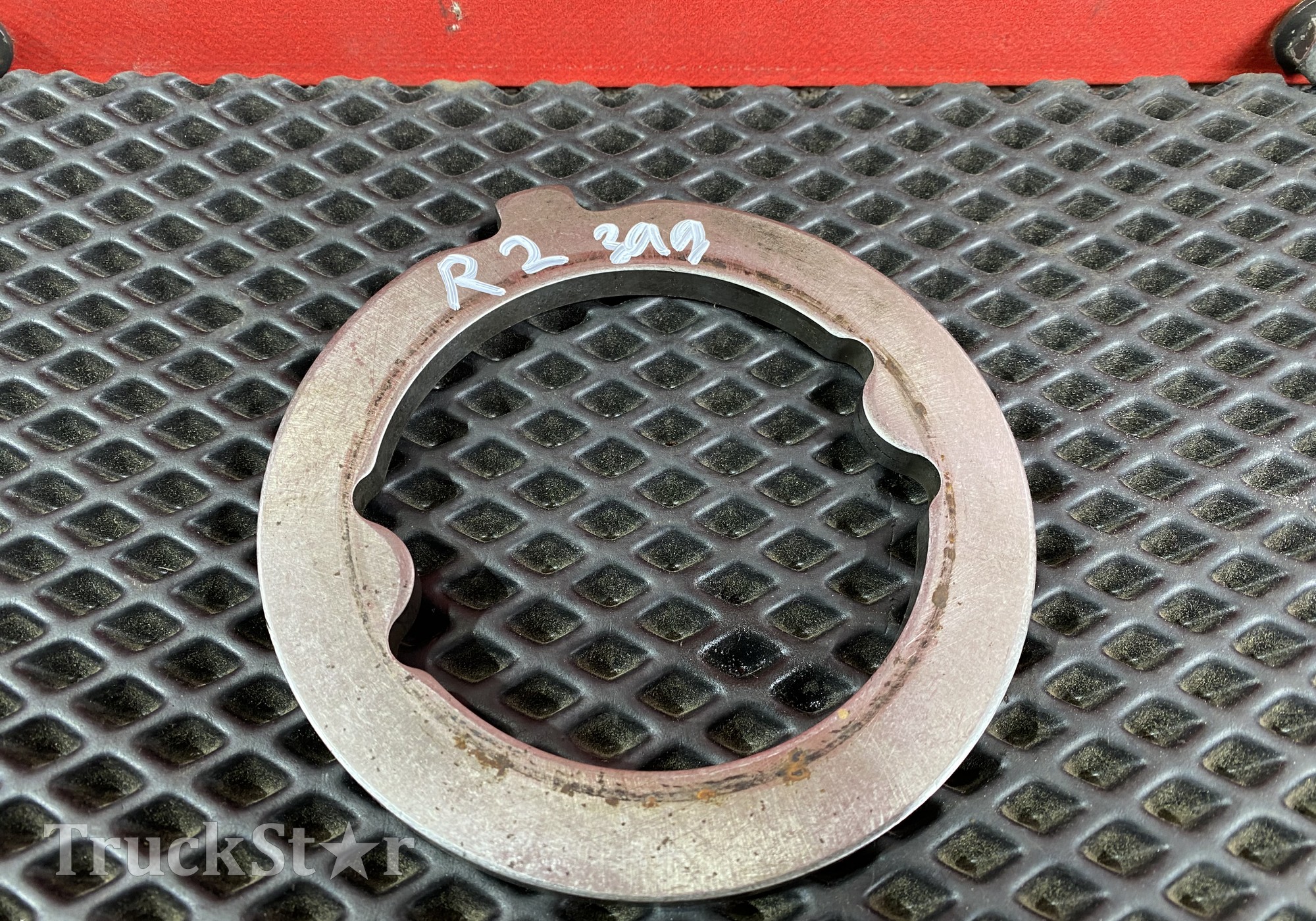 7422087339 Шайба задней ступицы для Volvo