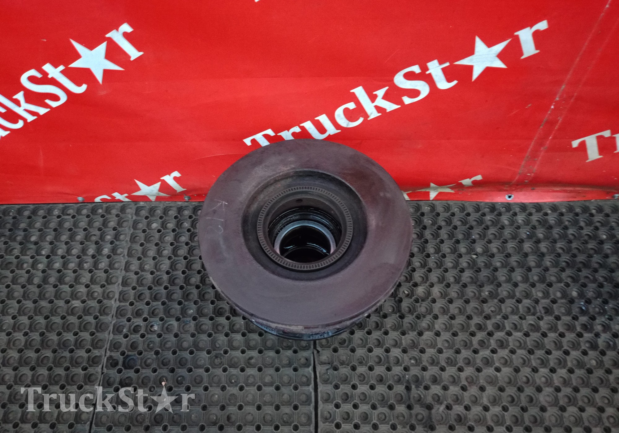 A9463560701 Ступица задняя 2018г для Mercedes-Benz Actros MP3 (с 2008)