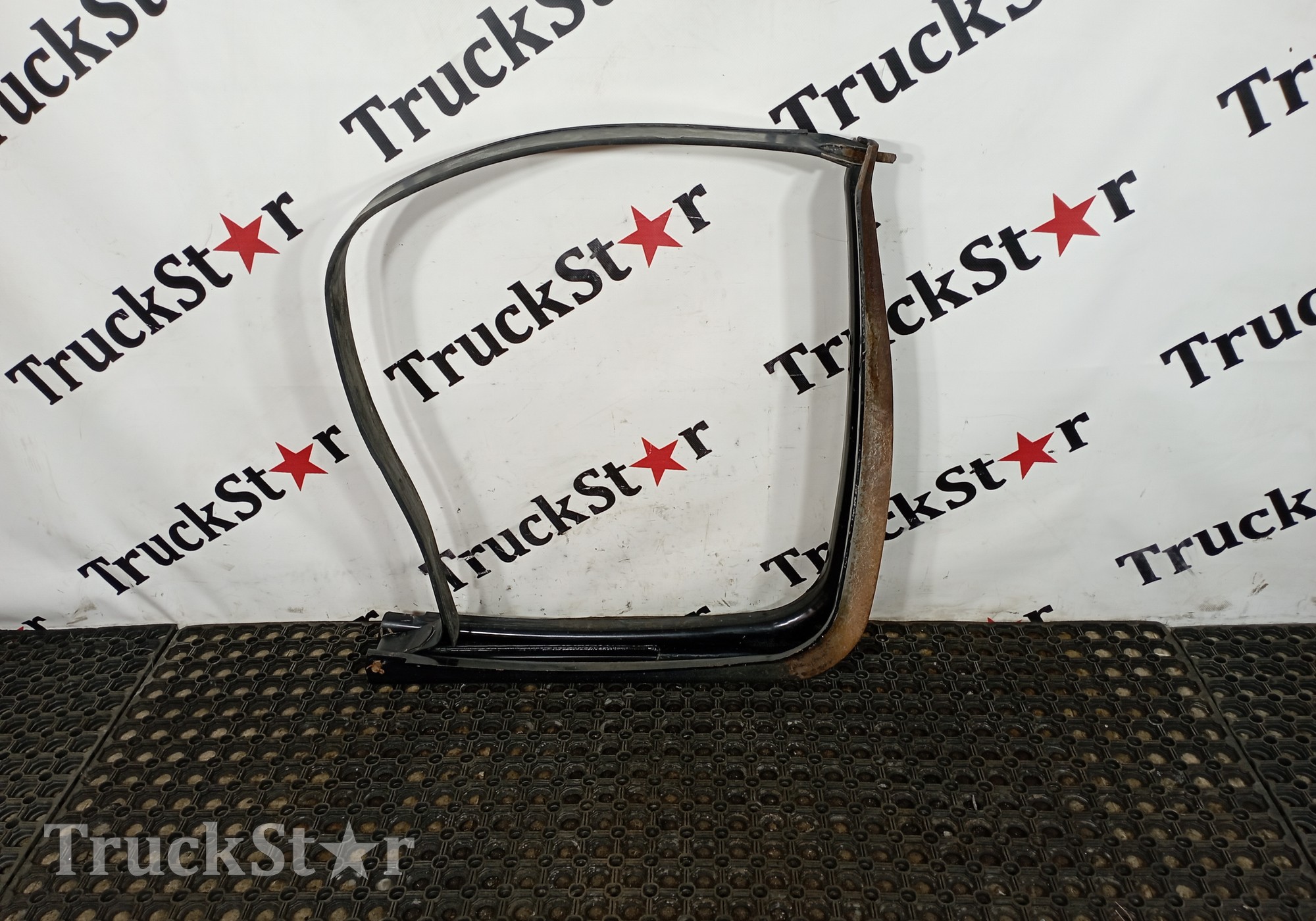 DZ9X259551012 Кронштейн топливного бака для Shacman X6000 (с 2020)