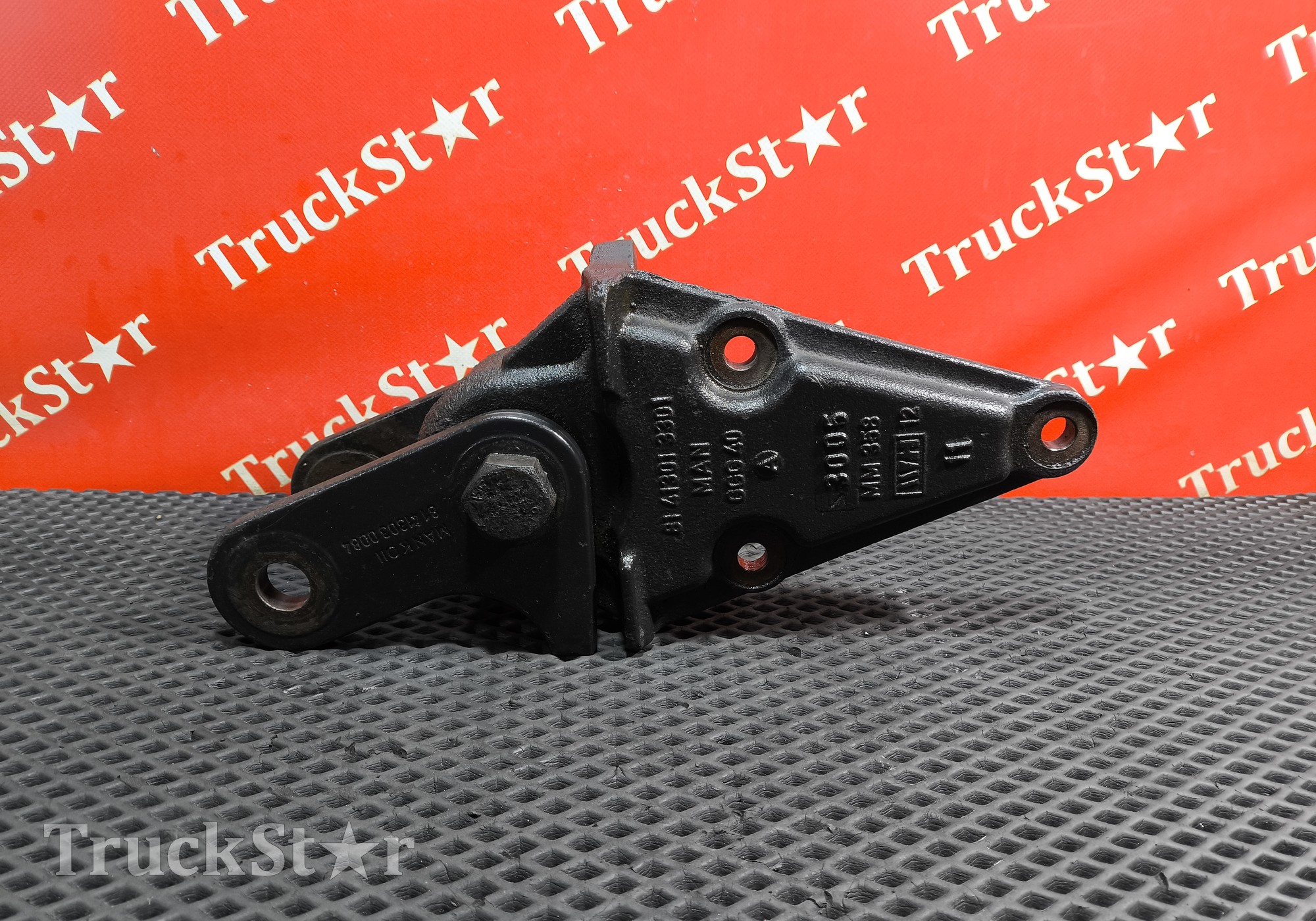 81413016158 Кронштейн рессоры для Man TGX TG3 (с 2020)