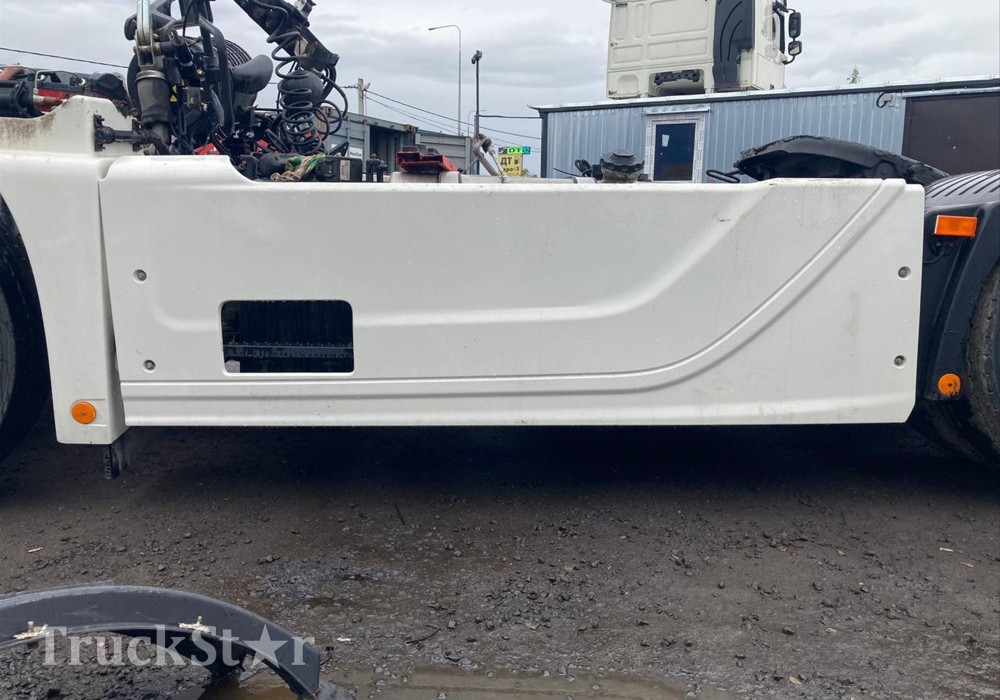 H4846010100A0 Комплект спойлеров шасси 2023г для Foton Auman EST