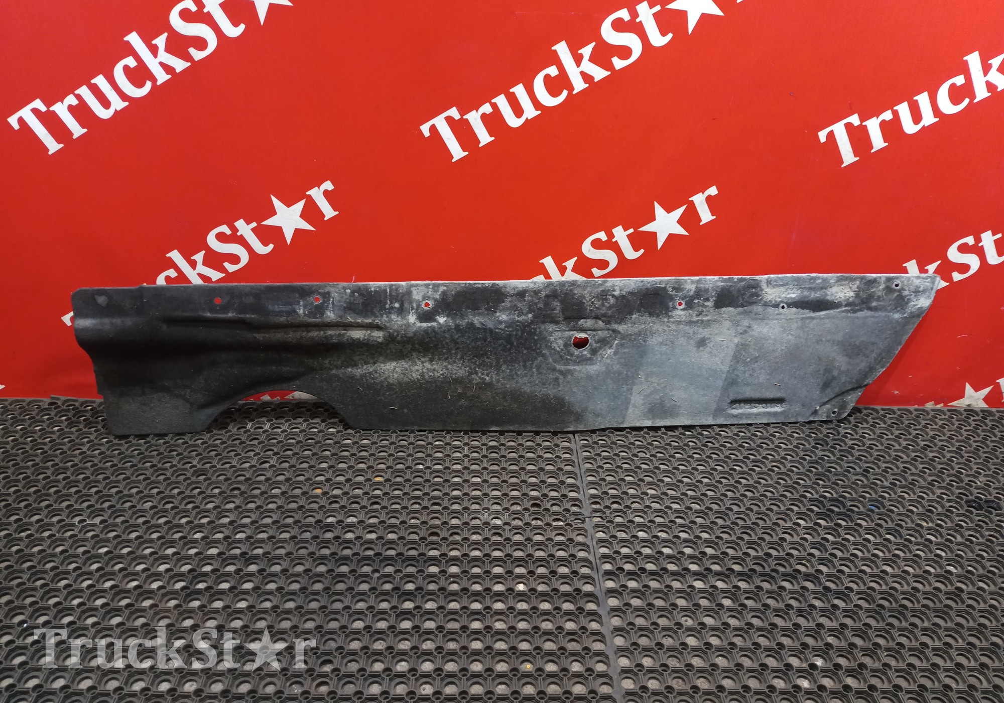 21145679 Шумоизоляция кабины правая 2019г. для Volvo FH 4 (с 2012)