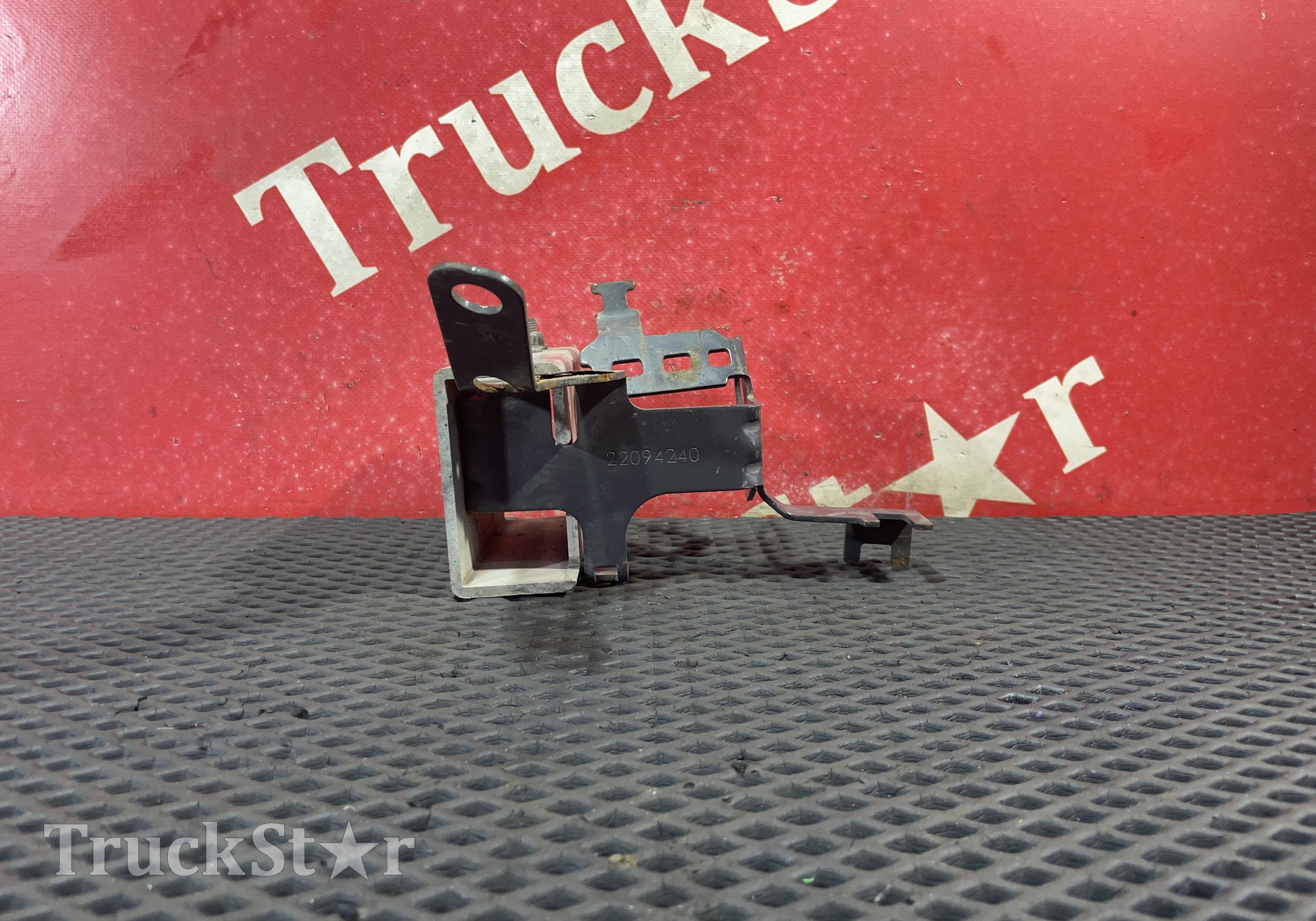 22094240 Кронштейн проводки для Volvo