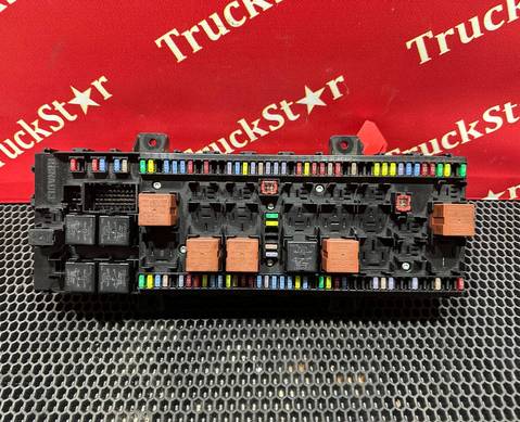 7422821377 Блок предохранителей 2019г для Renault T (с 2013)
