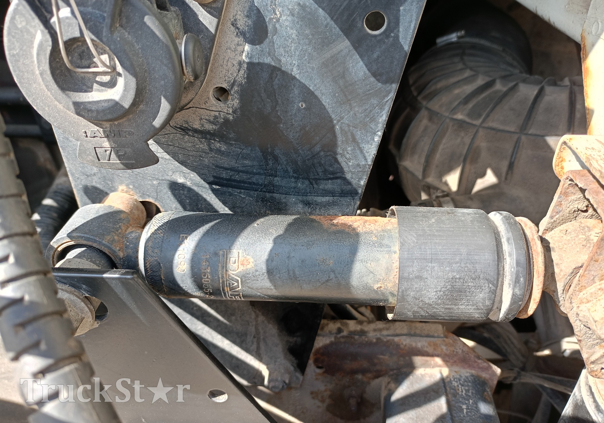 1436055 Амортизатор горизонтальный для Daf 95XF