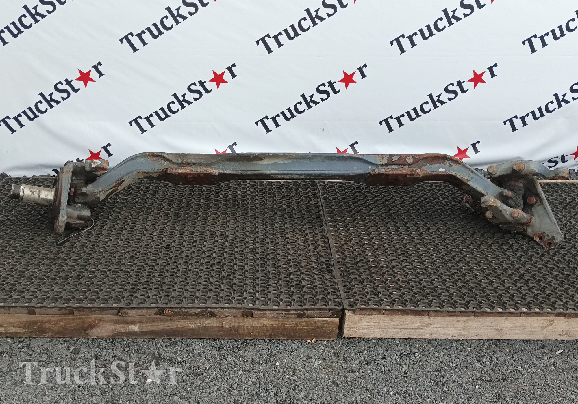 1785563 Балка передняя в сборе для Daf