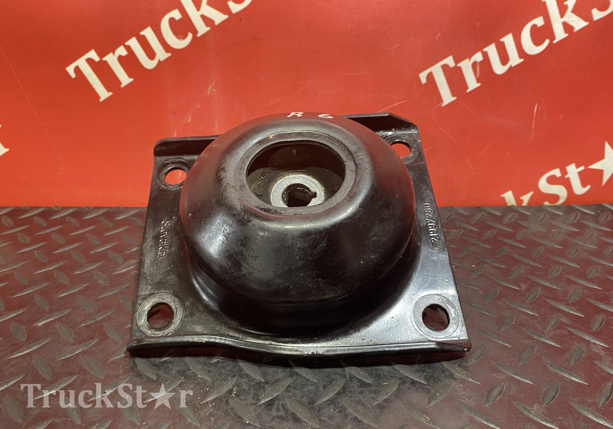 7421997280 Подушка двигателя передняя для Volvo