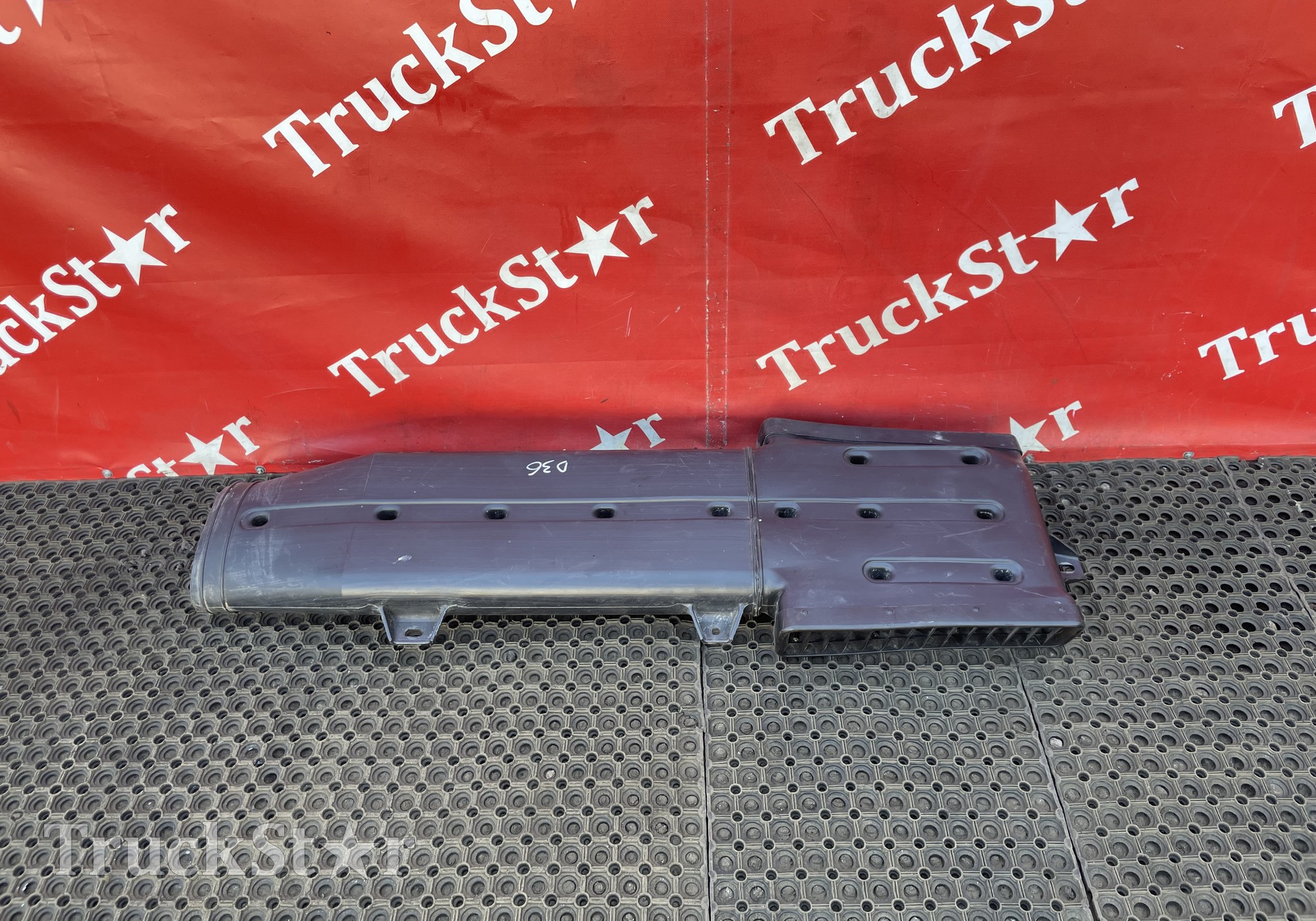 1332372 Воздухозаборник 2019 г. для Daf XF95