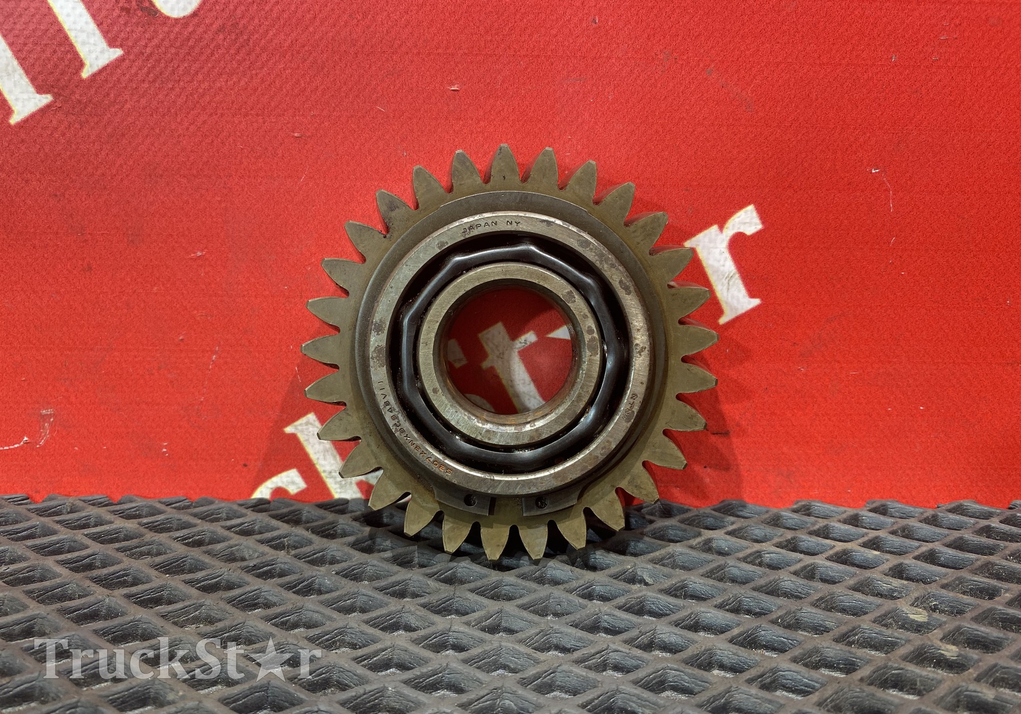 21284769 Шестерня промежуточная для Renault Magnum