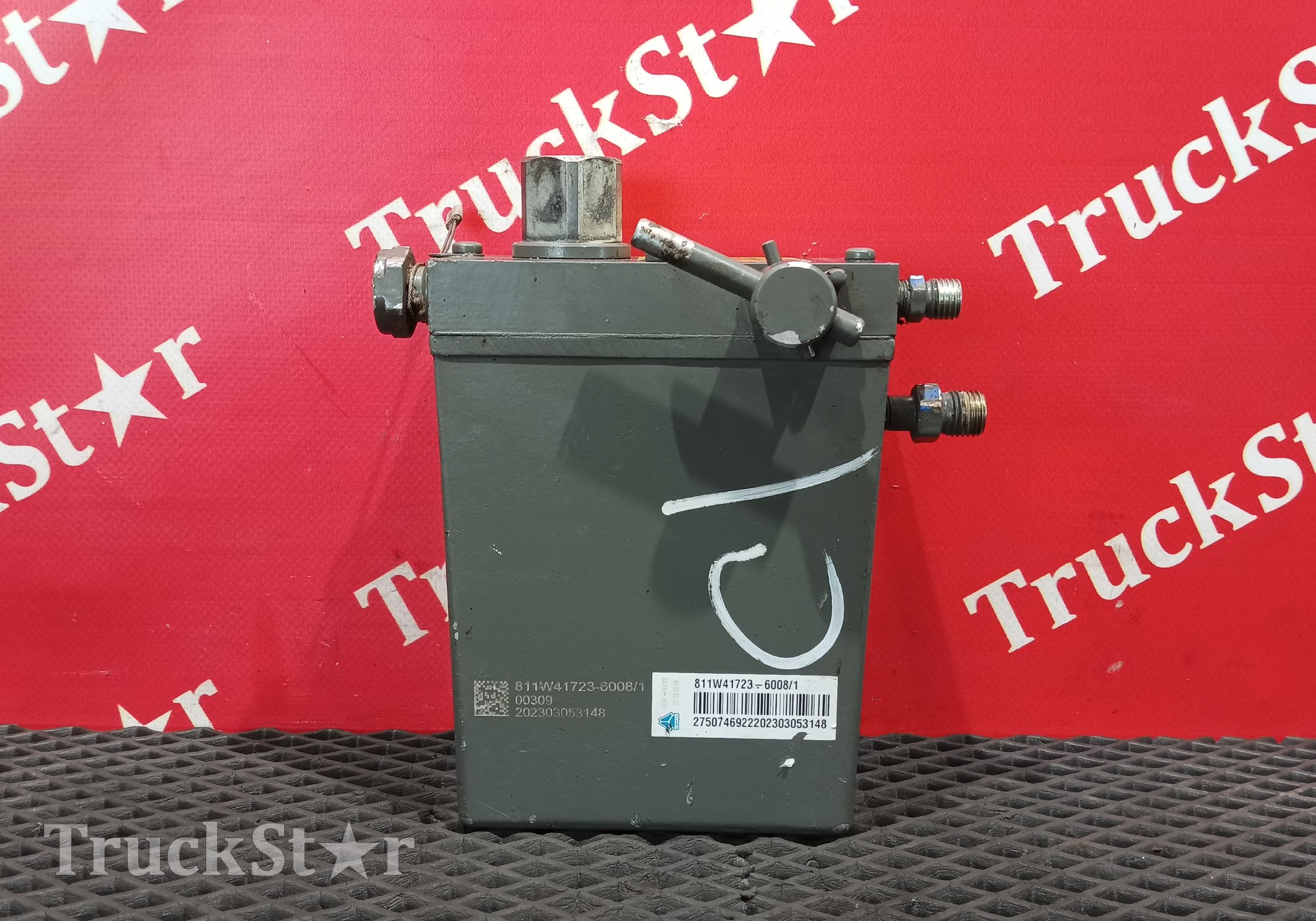 811W417236008 Насос подъёма кабины 2023г. для Sinotruk Sitrak C7H MAX