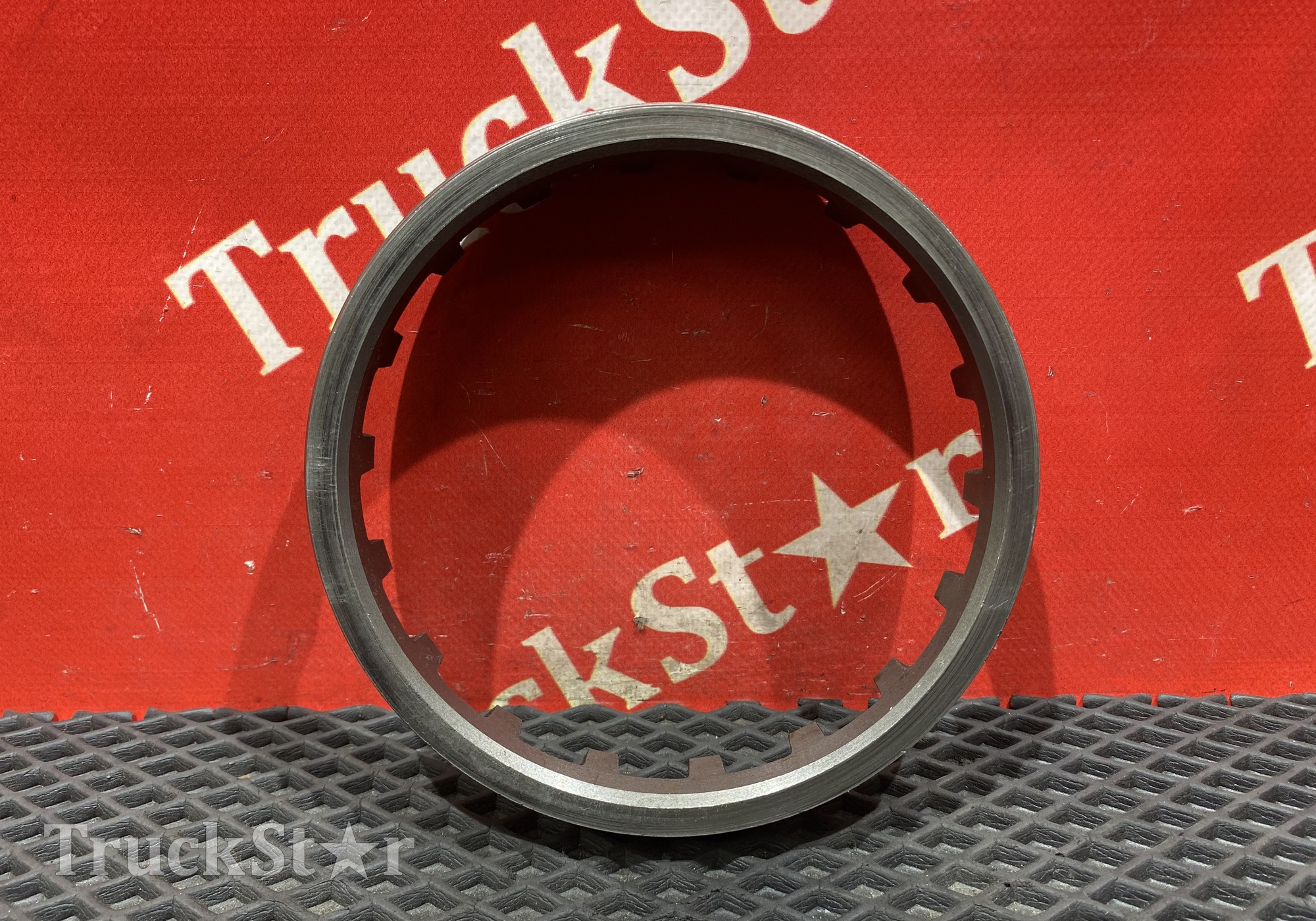 2402382ZM01AC Регулировочная гайка правая 2024г для DongFeng GX DFH4180