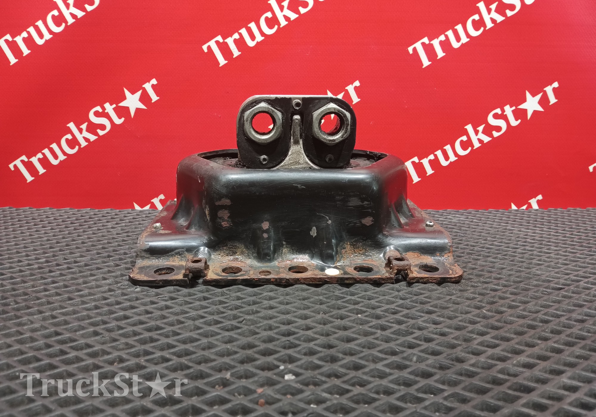 7420499469 Подушка двигателя задняя для Volvo FH 3 (с 2008 по 2012)