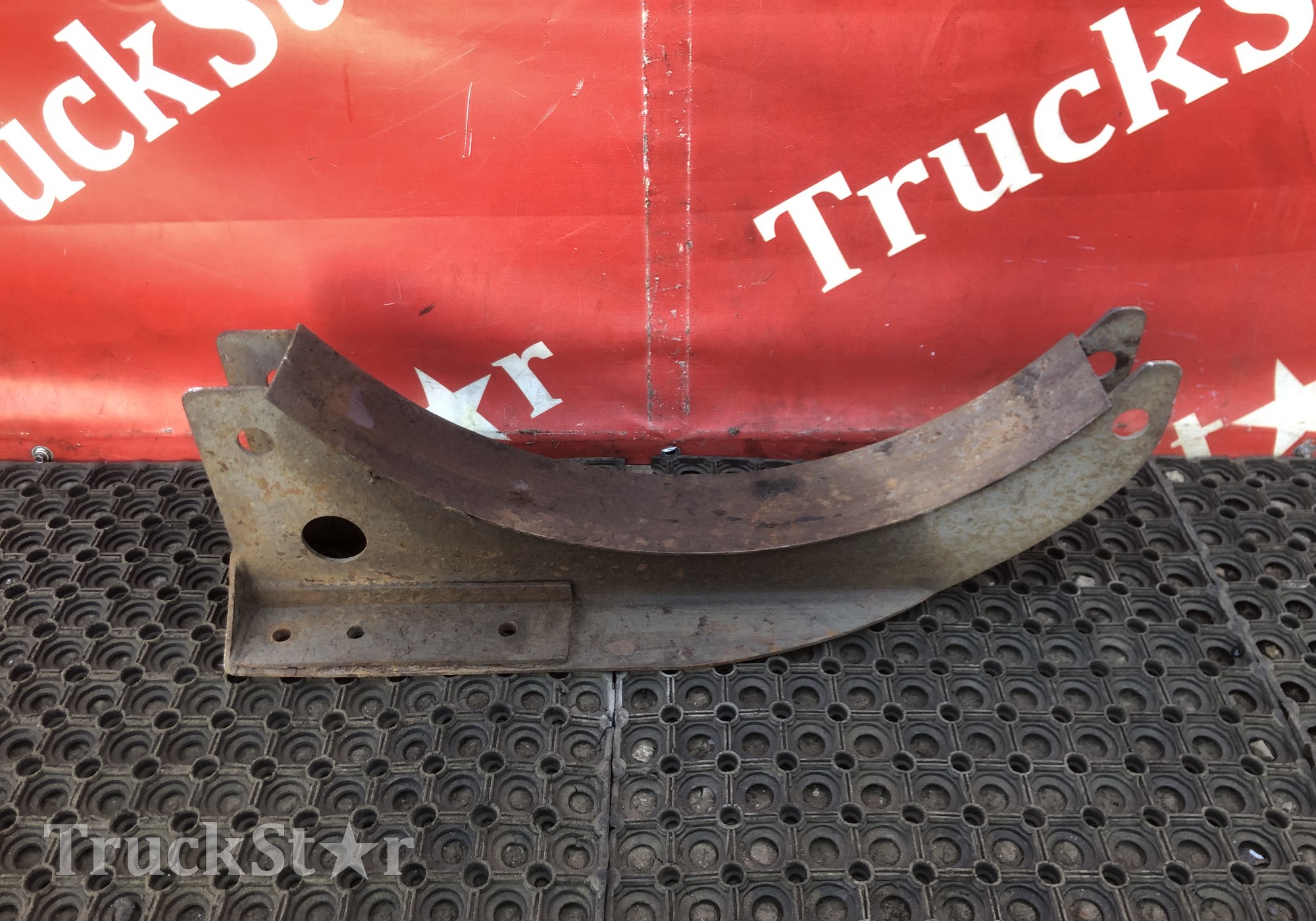 7422739212 Кронштейн топливного бака для Renault Premium