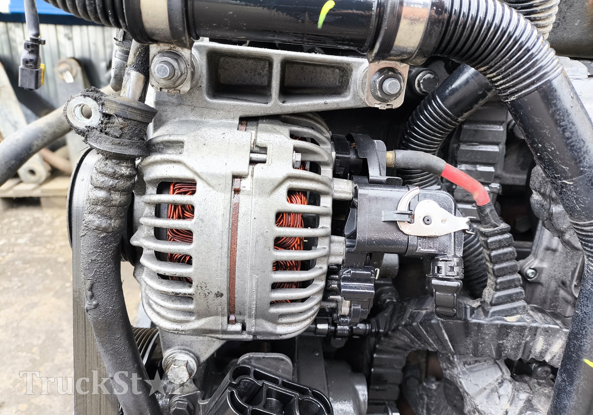 2022546 Генератор 120A 2018г для Daf XF106 (с 2012)
