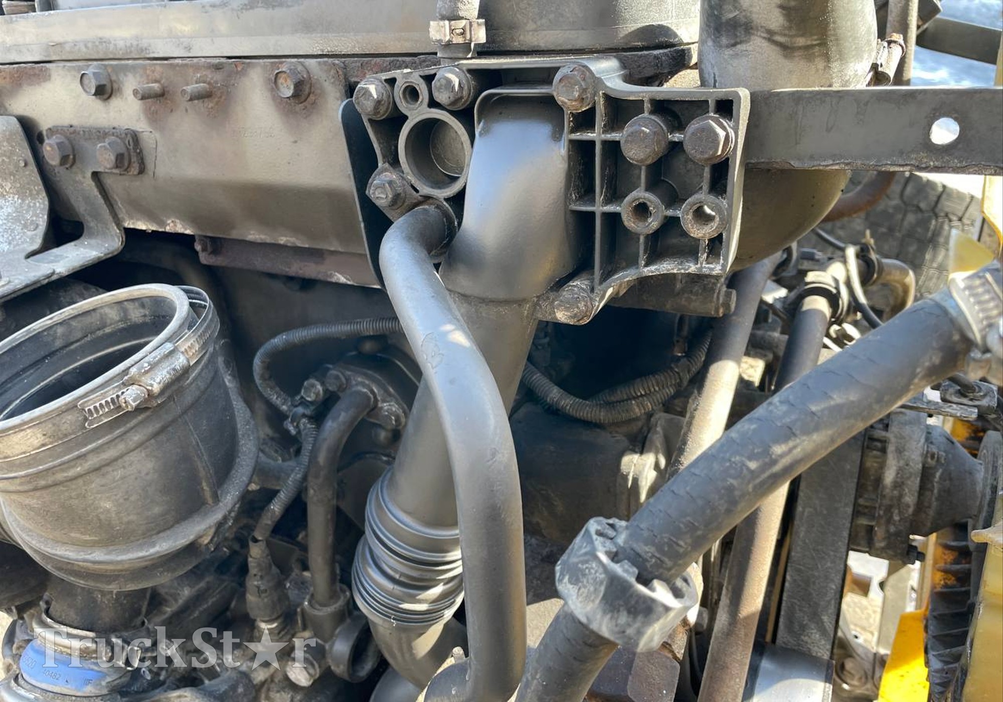 20555313 Корпус термостата для Volvo