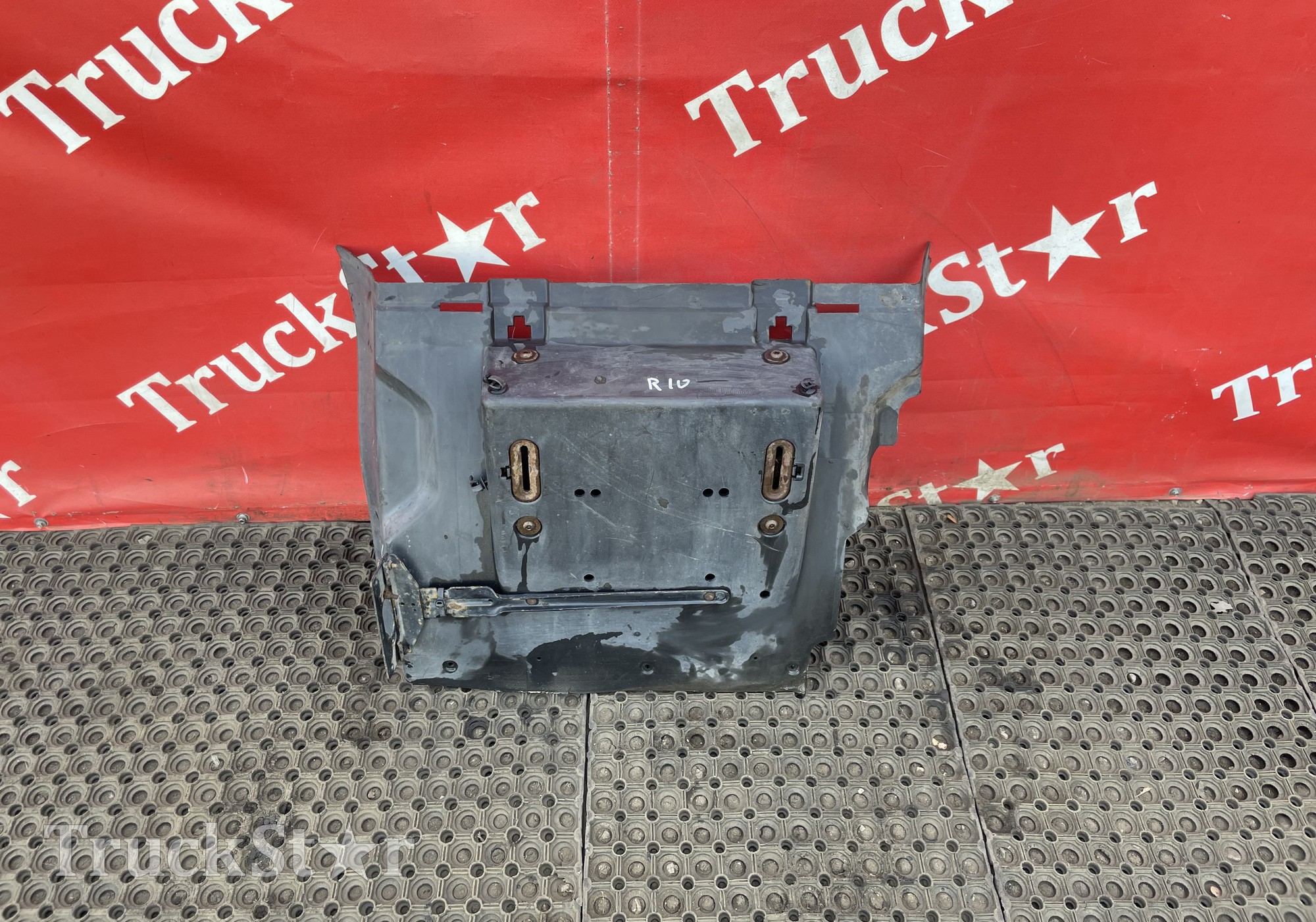 7421094392 Крыло заднее передняя часть для Volvo FM