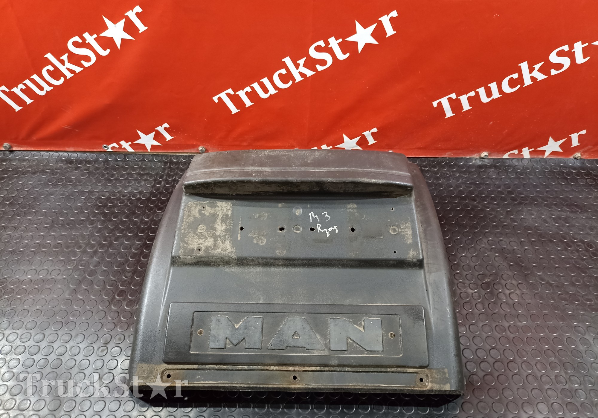 81664106604 Крыло заднее задняя часть для Man TGL