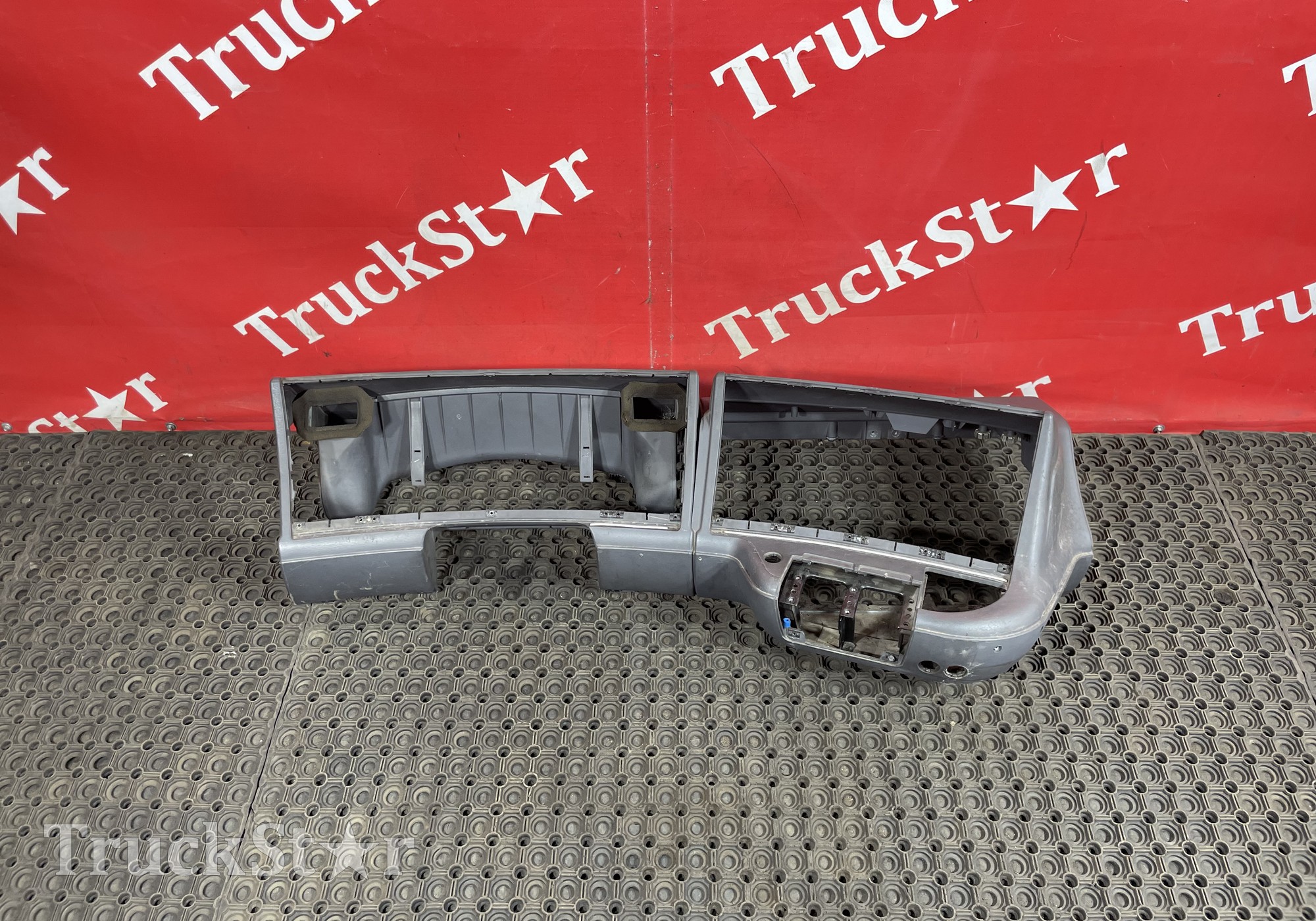 1413452 Панель торпедо в сборе для Scania 4-series R (с 1995 по 2007)