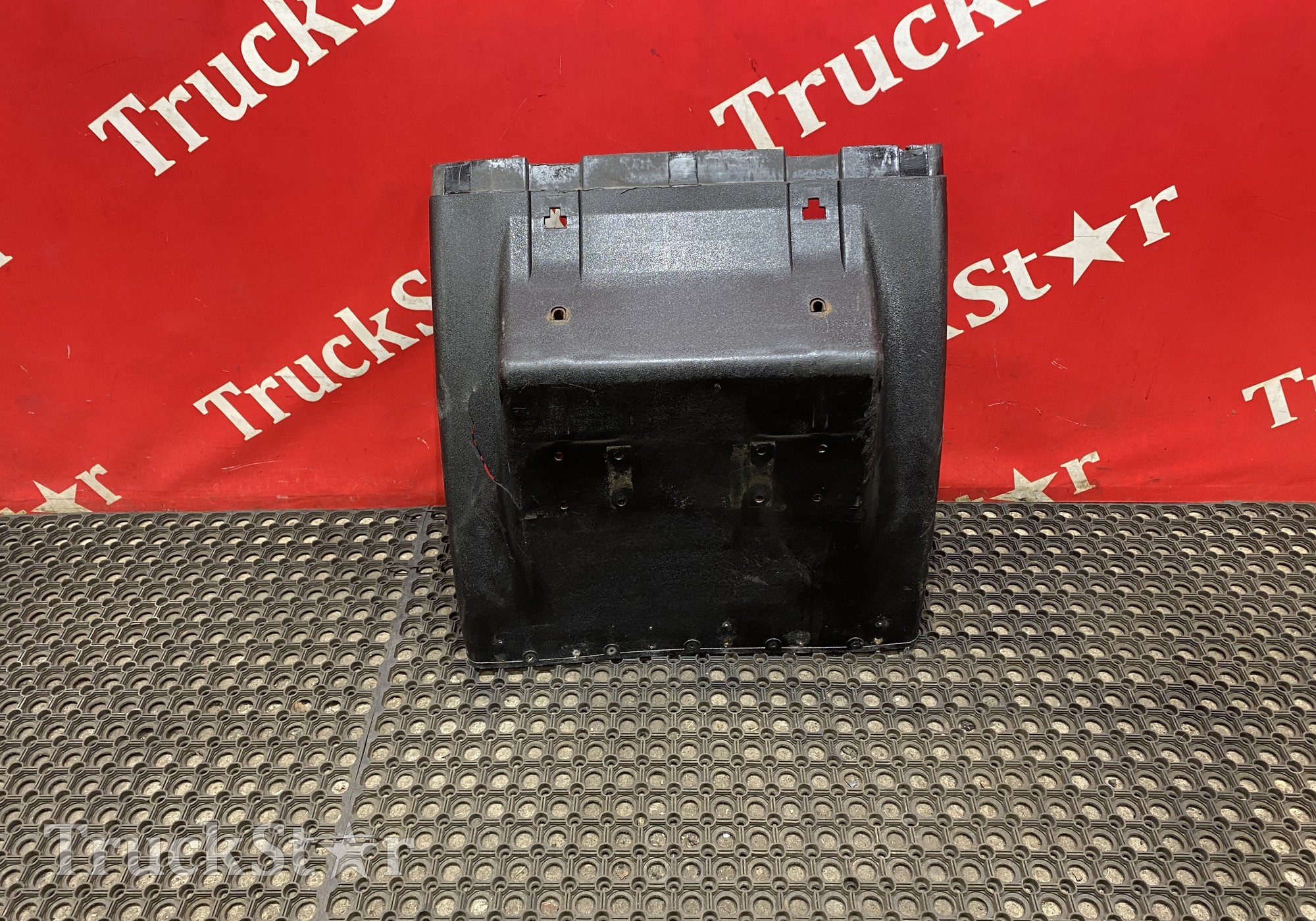 WG9925955056 Крыло заднее задняя часть 2022г для Sinotruk Sitrak C7H MAX