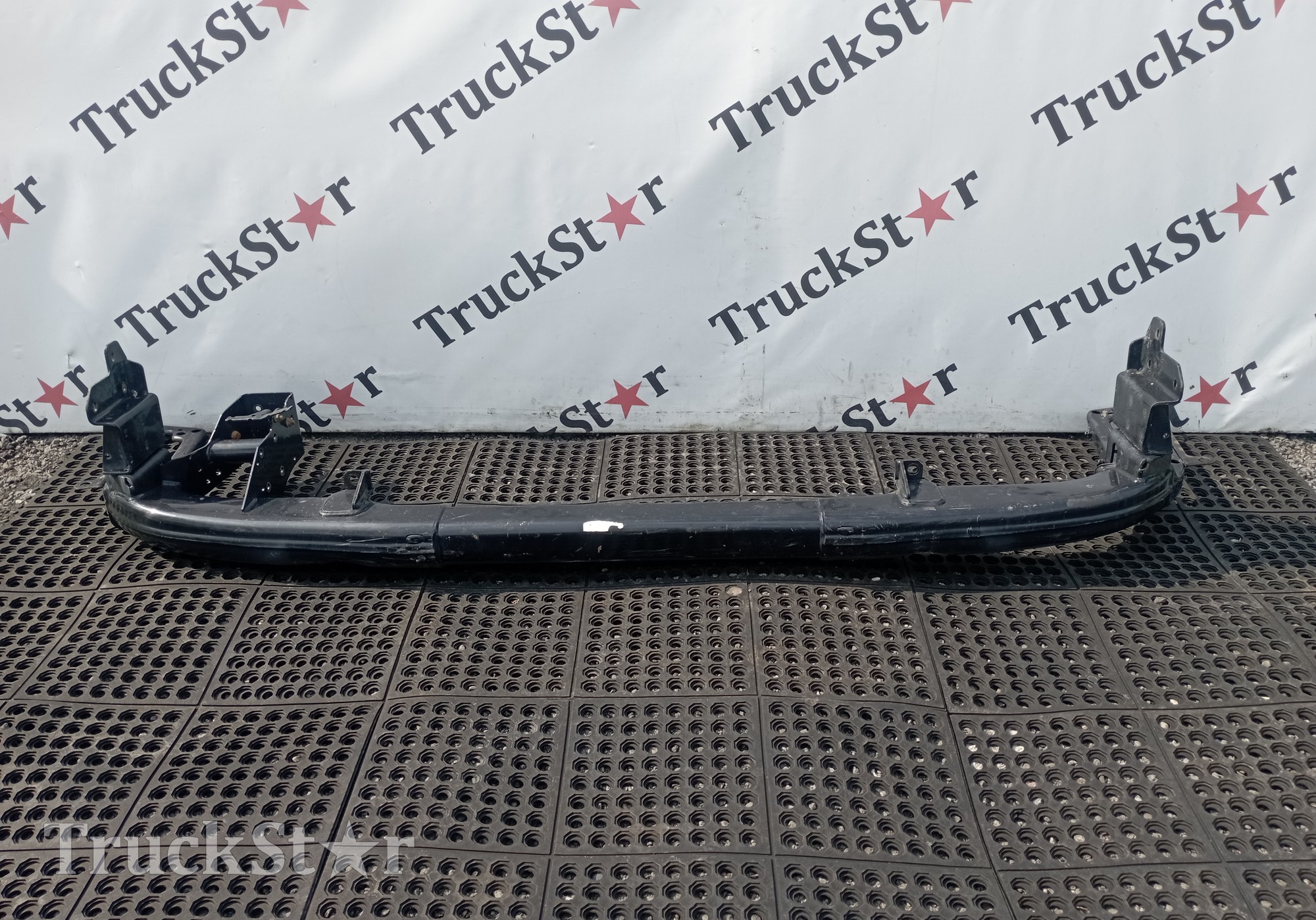81416506000 Усилитель переднего бампера для Man TGX II (с 2012)