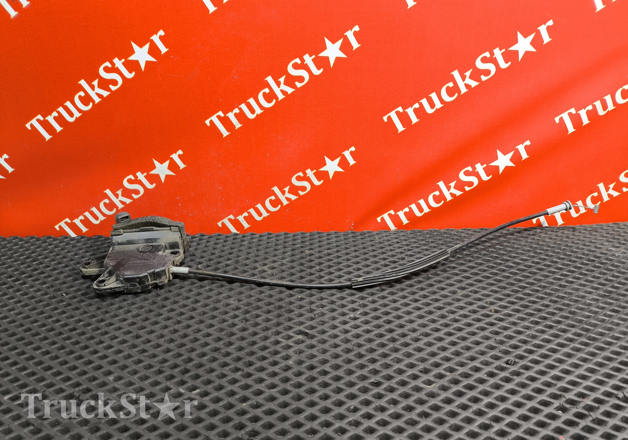 20570722 Ручка двери внутренняя правая для Volvo FM