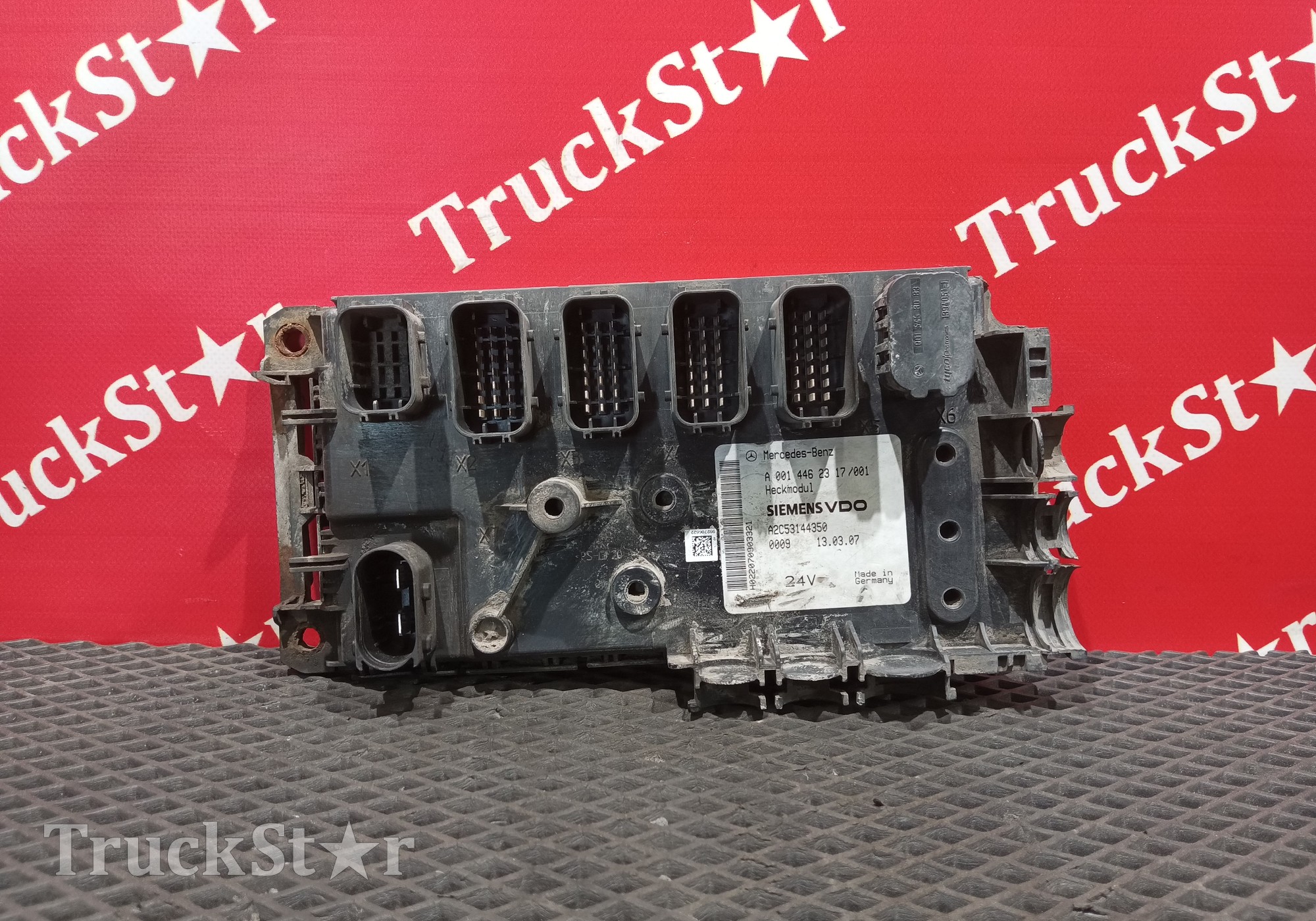 A0014462317 Блок управления светом Heckmodul для Mercedes-Benz Actros MP1 (с 1996 по 2003)