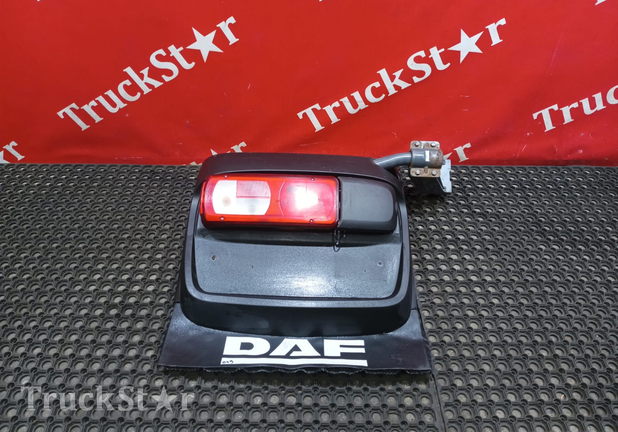 2120351 Крыло в сборе заднее левое задняя часть 2019г для Daf XF105