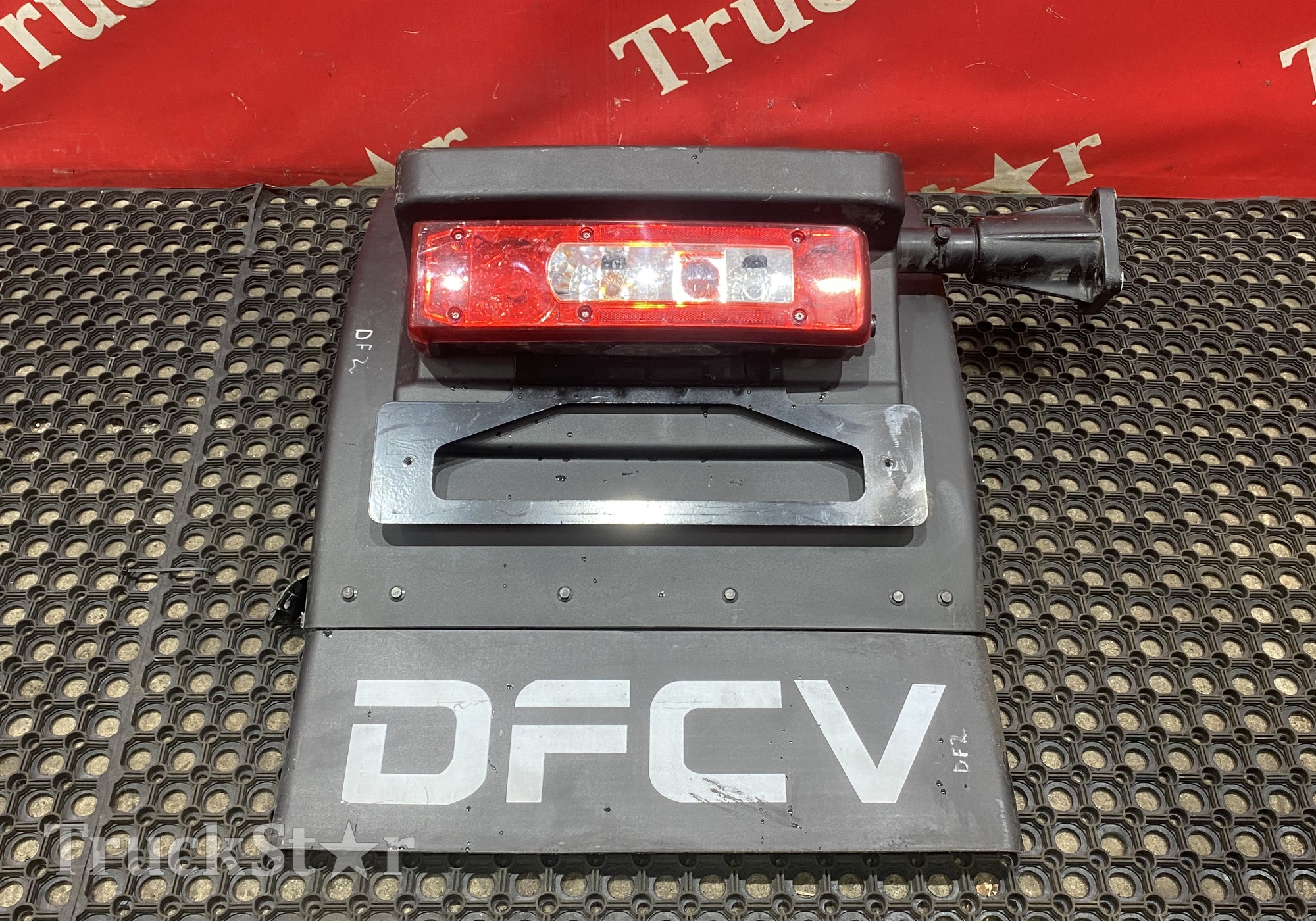 8511950H11A0 Крыло заднее левое задняя часть 2023г для DongFeng GX DFH4180