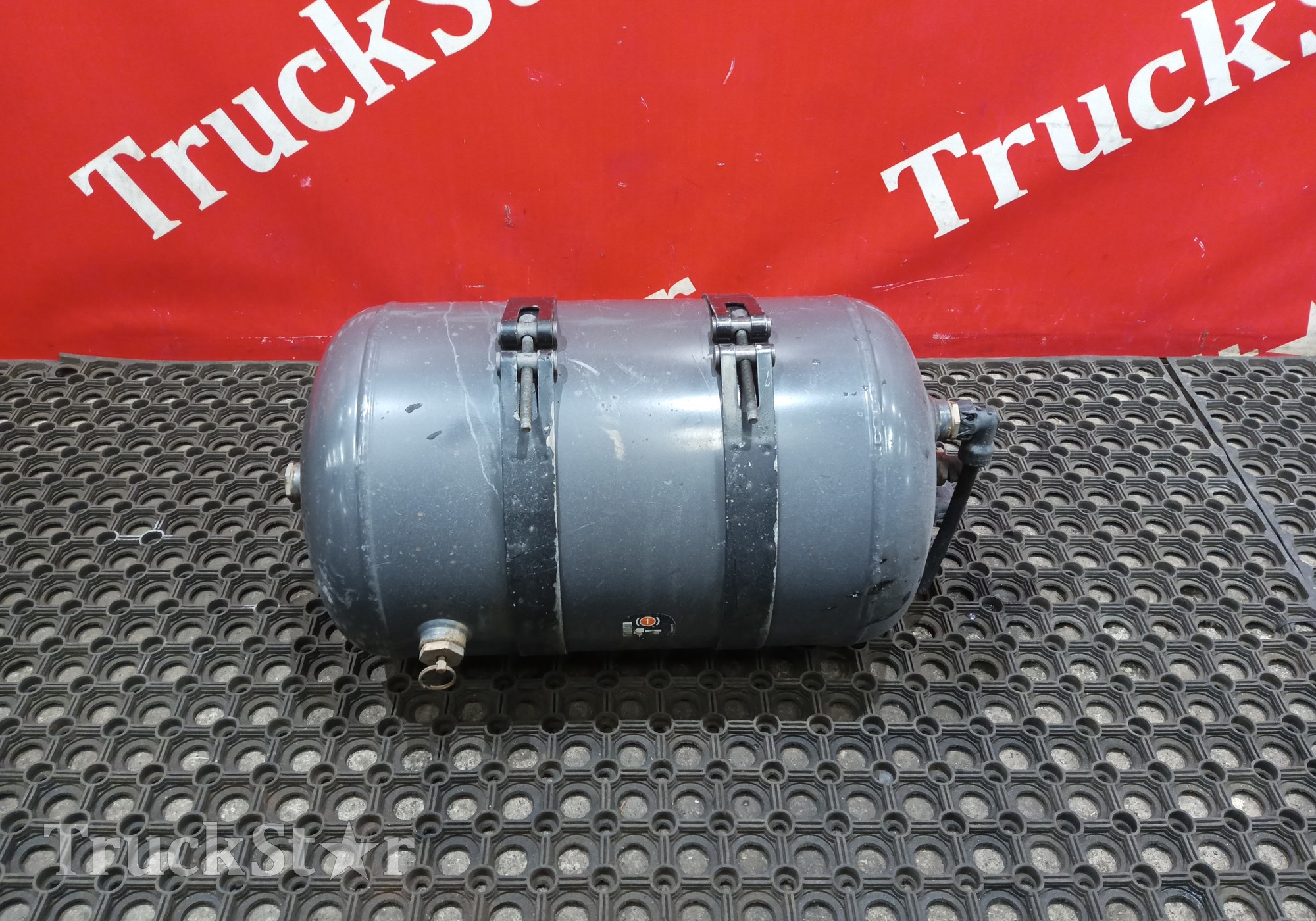 21187789 Ресивер воздушный 25L 2019 г. для Volvo FH