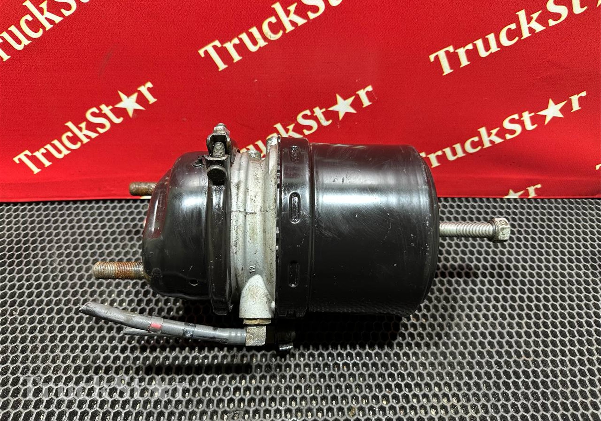 A0194200218 Энергоаккумулятор задний для Mercedes-Benz Actros MP3 (с 2008)