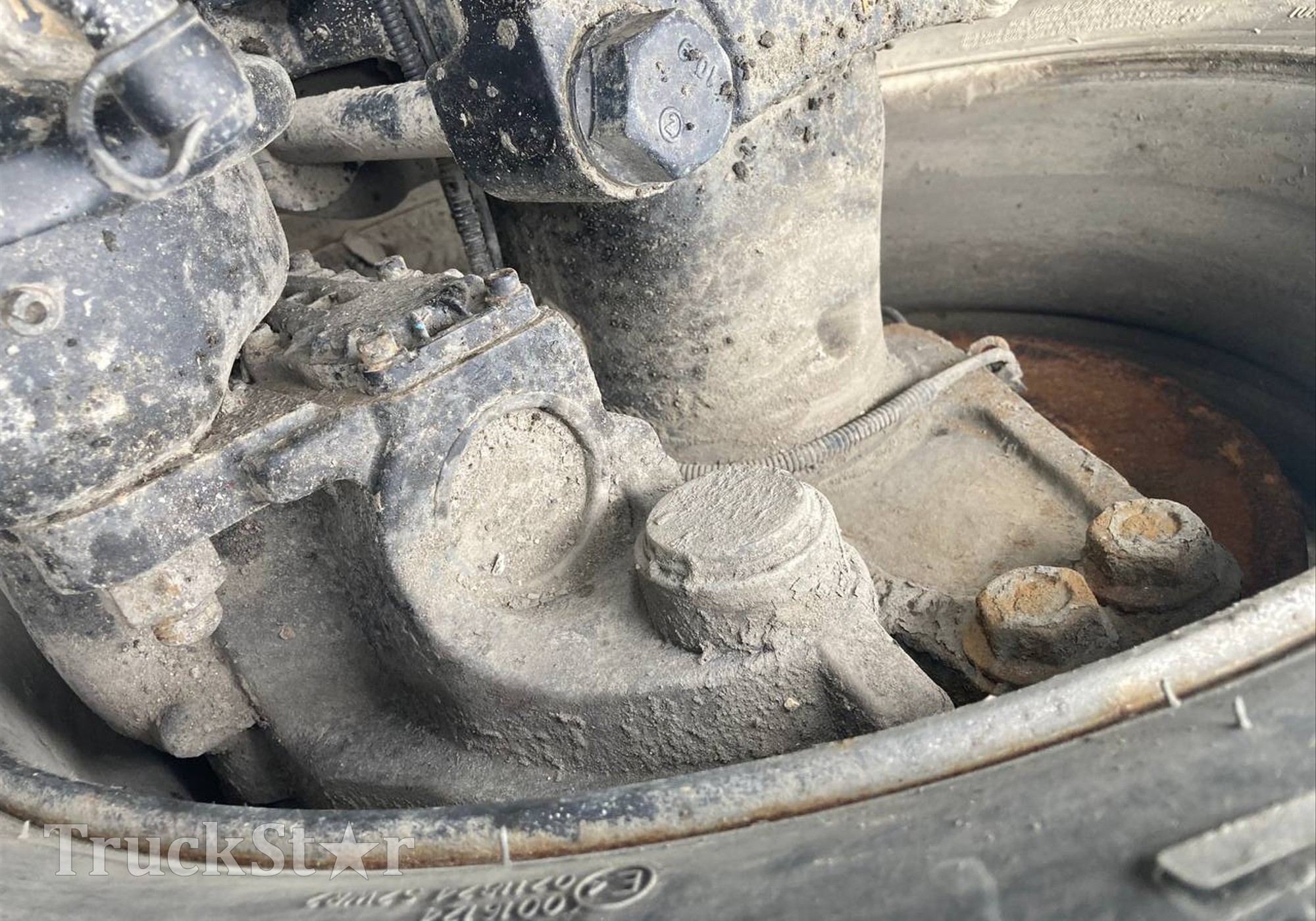 ZL485D53502200 Суппорт задний правый 2023г. для Foton Auman EST
